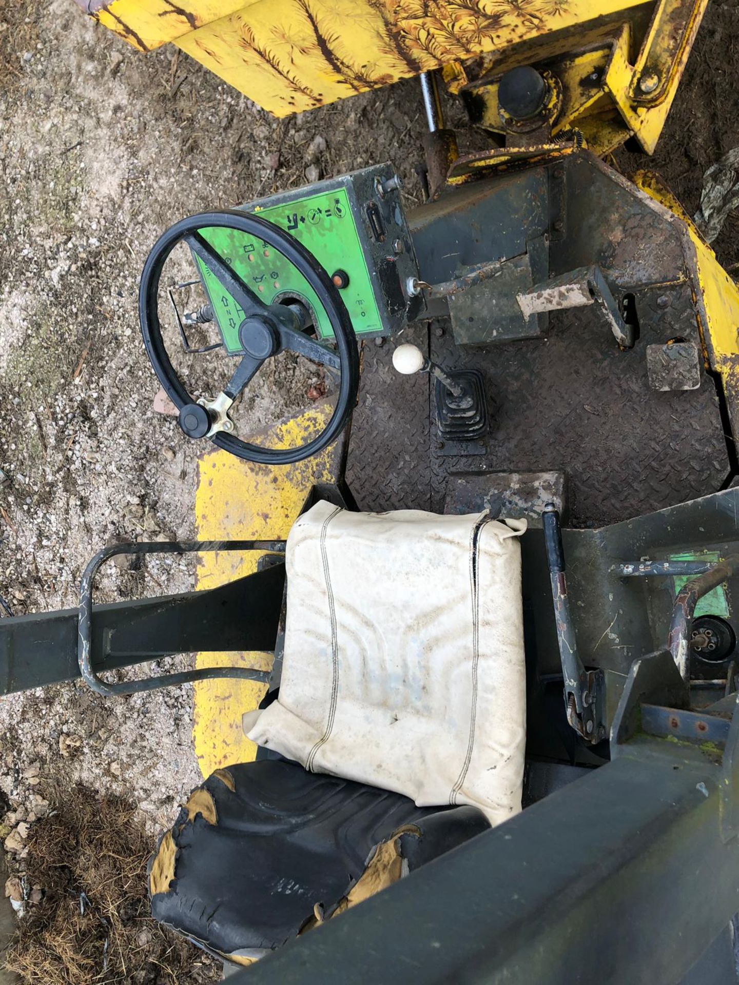 2001/X REG BENFORD 9 TONNE YELLOW DIESEL SWIVEL DUMPER, SHOWING 0 FORMER KEEPERS *PLUS VAT* - Image 12 of 13