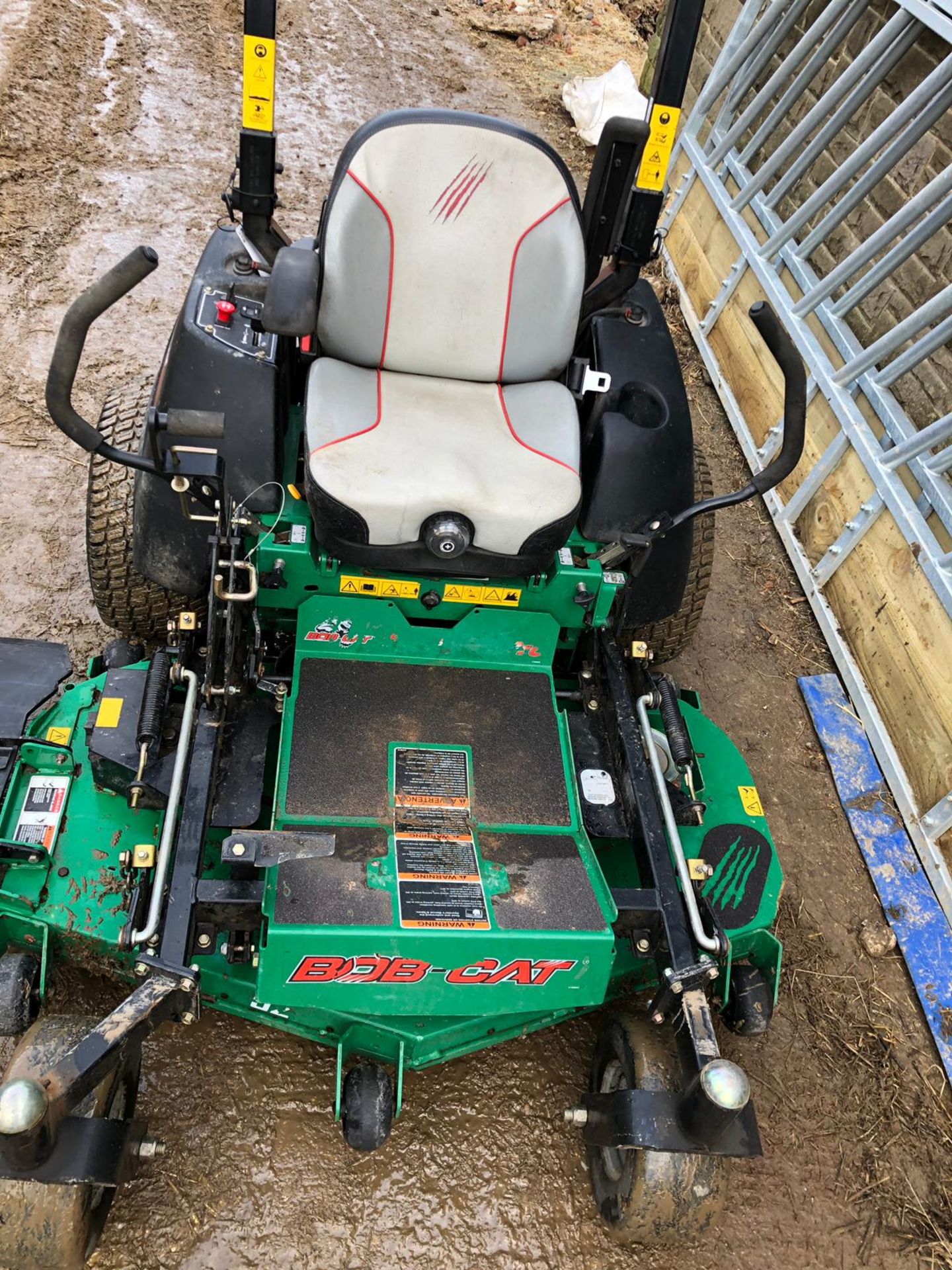 2015 BOBCAT PREDATOR PRO ZERO TURN RIDE ON LAWN MOWER *PLUS VAT* - Image 10 of 13