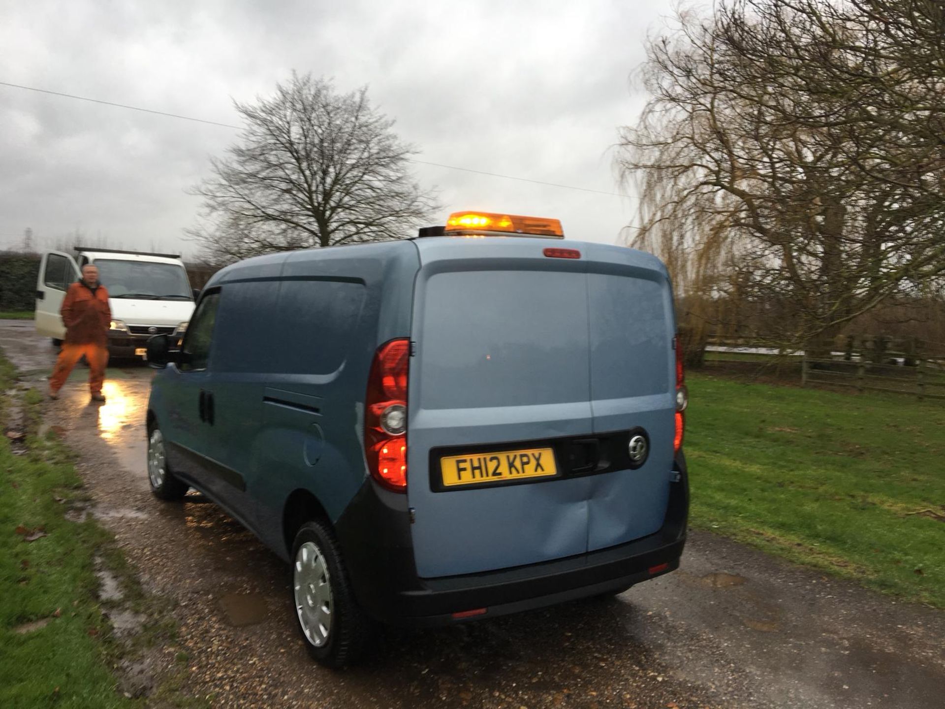 2012/12 REG VAUXHALL COMBO 2300 L2H1 CDTI BLUE DIESEL PANEL VAN, SHOWING 0 FORMER KEEPERS *NO VAT* - Image 5 of 9