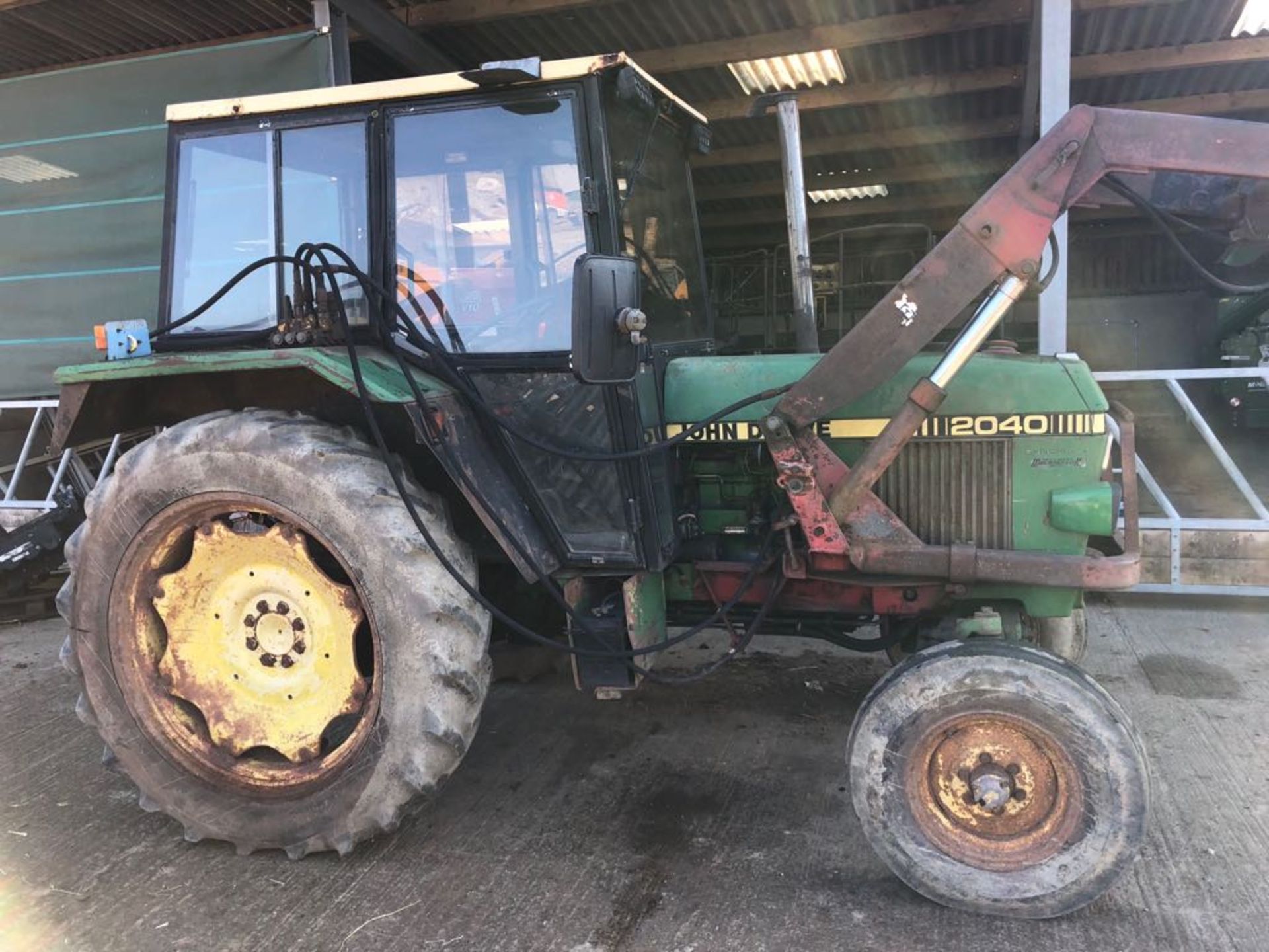 JOHN DEERE 2040 TRACTOR WITH FRONT LOADER *PLUS VAT* - Image 2 of 8