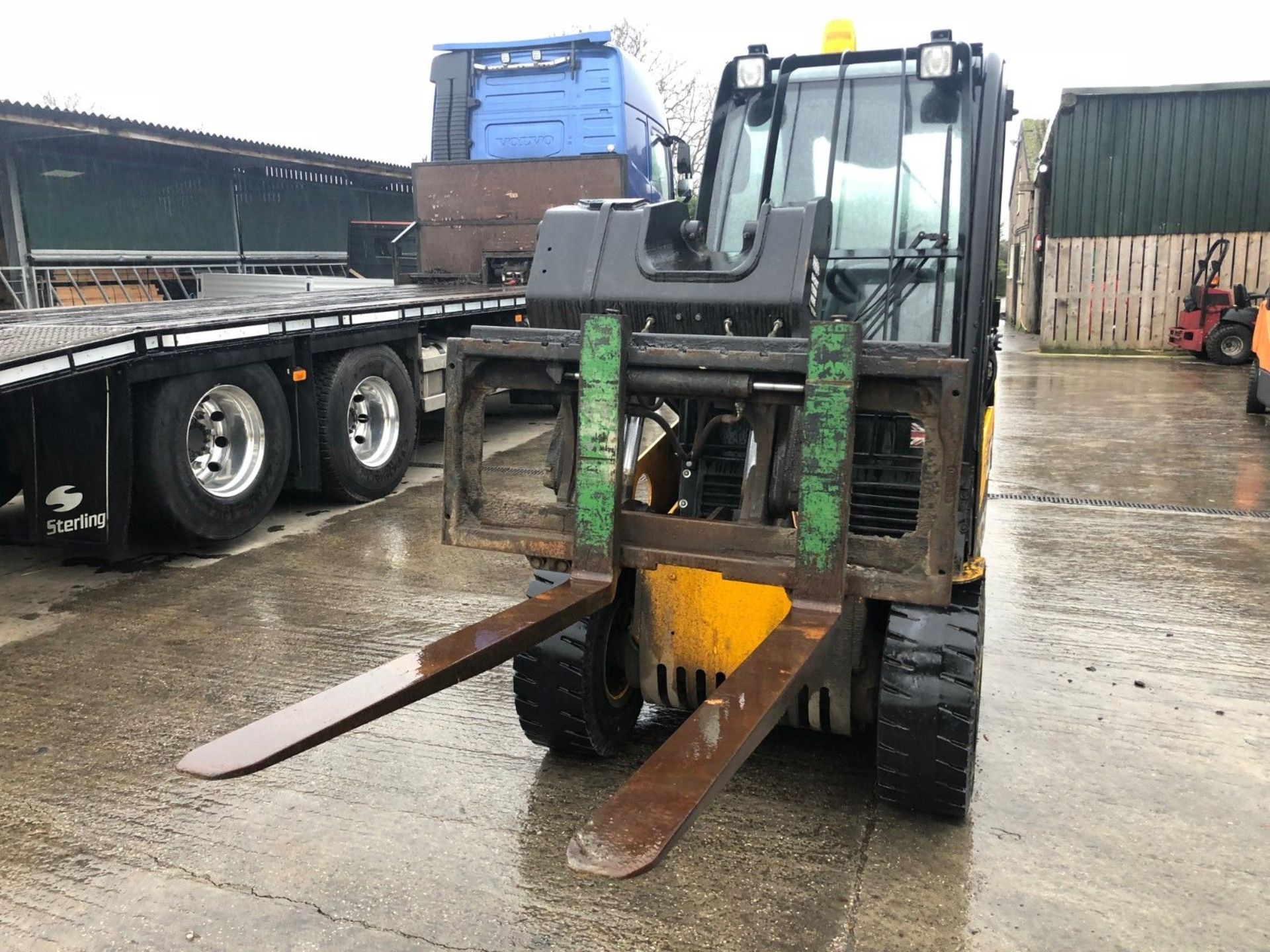 JCB TLT30D TELETRUK FORKLIFT, DIESEL, YEAR 2010, 3 TONNE, SIDE SHIFT, FULL CAB. - Image 2 of 8