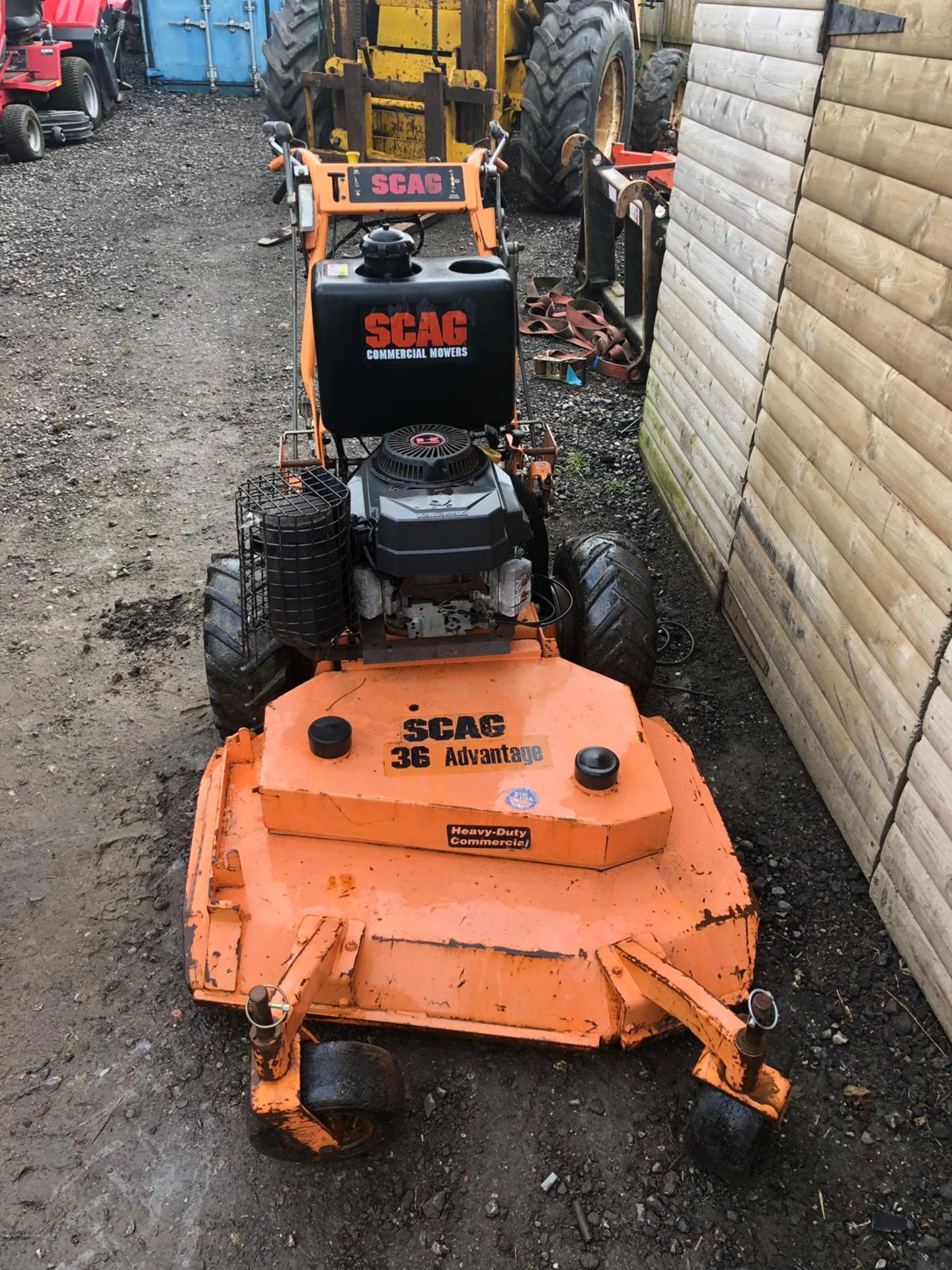 SCAG 36 INCH WALK BEHIND MOWER, RUNS WORKS AND CUTS *NO VAT* - Image 2 of 4