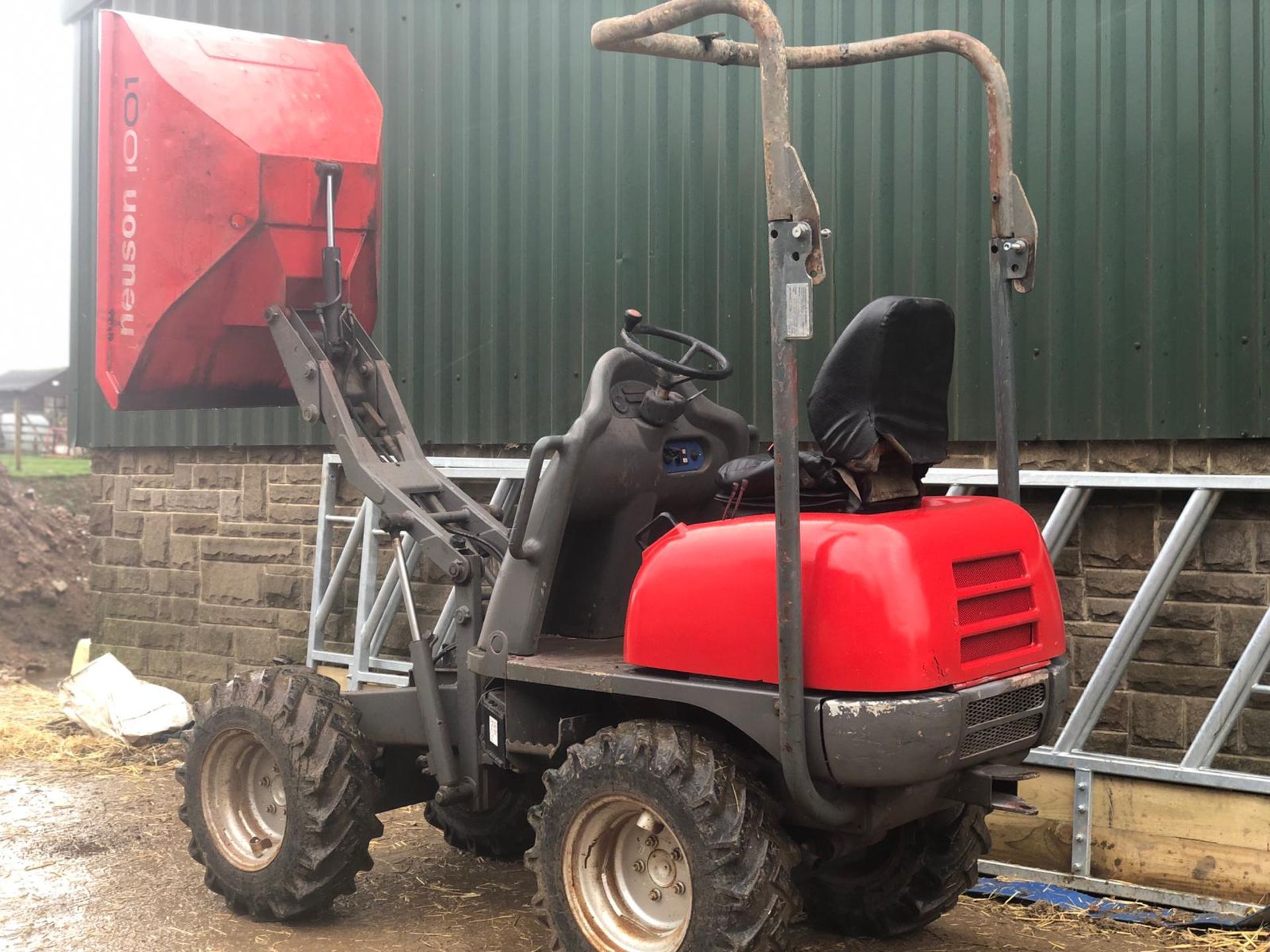 WACKER NEUSON 1001 HI-TIP DUMPER, STARTS RUNS AND TIPS *PLUS VAT* - Image 3 of 4