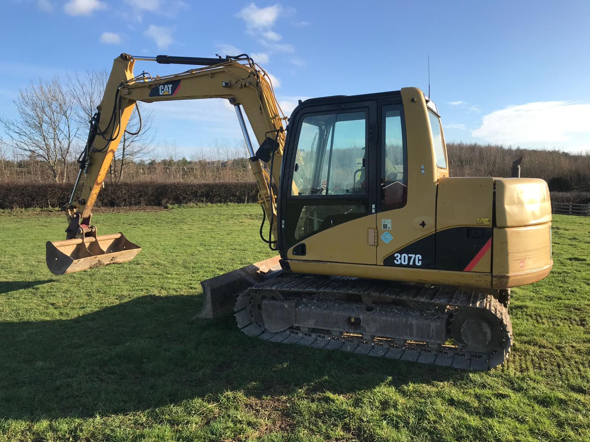 2008 CATERPILLAR 9.2 TON EXCAVATOR 307C, QUICK HITCH, C/W 2 BUCKETS, READY FOR WORK *PLUS VAT* - Image 3 of 15