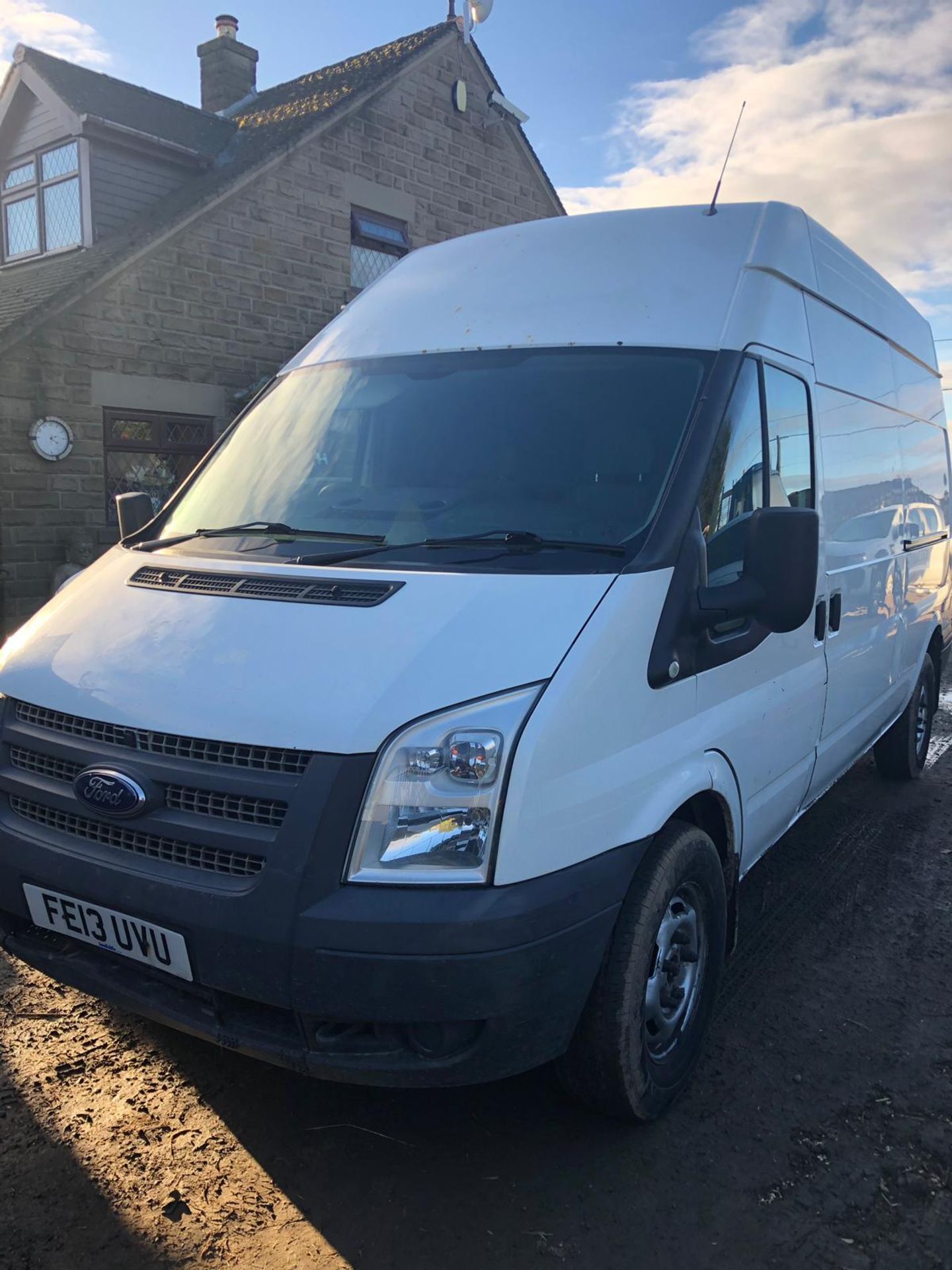 2013/13 REG FORD TRANSIT 125 T350 RWD WHITE DIESEL PANEL VAN, SHOWING 0 FORMER KEEPERS *PLUS VAT* - Image 2 of 11