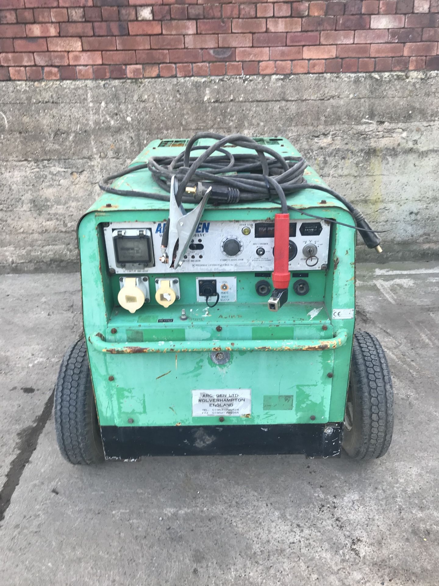 ARC GEN TOW-ABLE WELD MAKER 300 AVC DIESEL WELDER GENERATOR *PLUS VAT* - Image 2 of 7