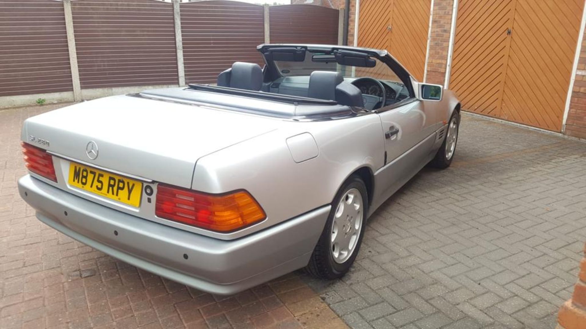 1995/M REG MERCEDES SL280 AUTO 2.8 SILVER PETROL CONVERTIBLE - FULL SERVICE HISTORY *NO VAT* - Image 6 of 37