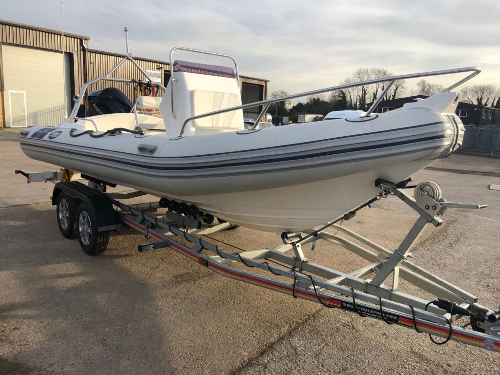 2017 RIB INFLATABLE SKI LEISURE BOAT C/W TWIN AXLE TRAILER & MERCURY 4 STROKE 150 HP ENGINE