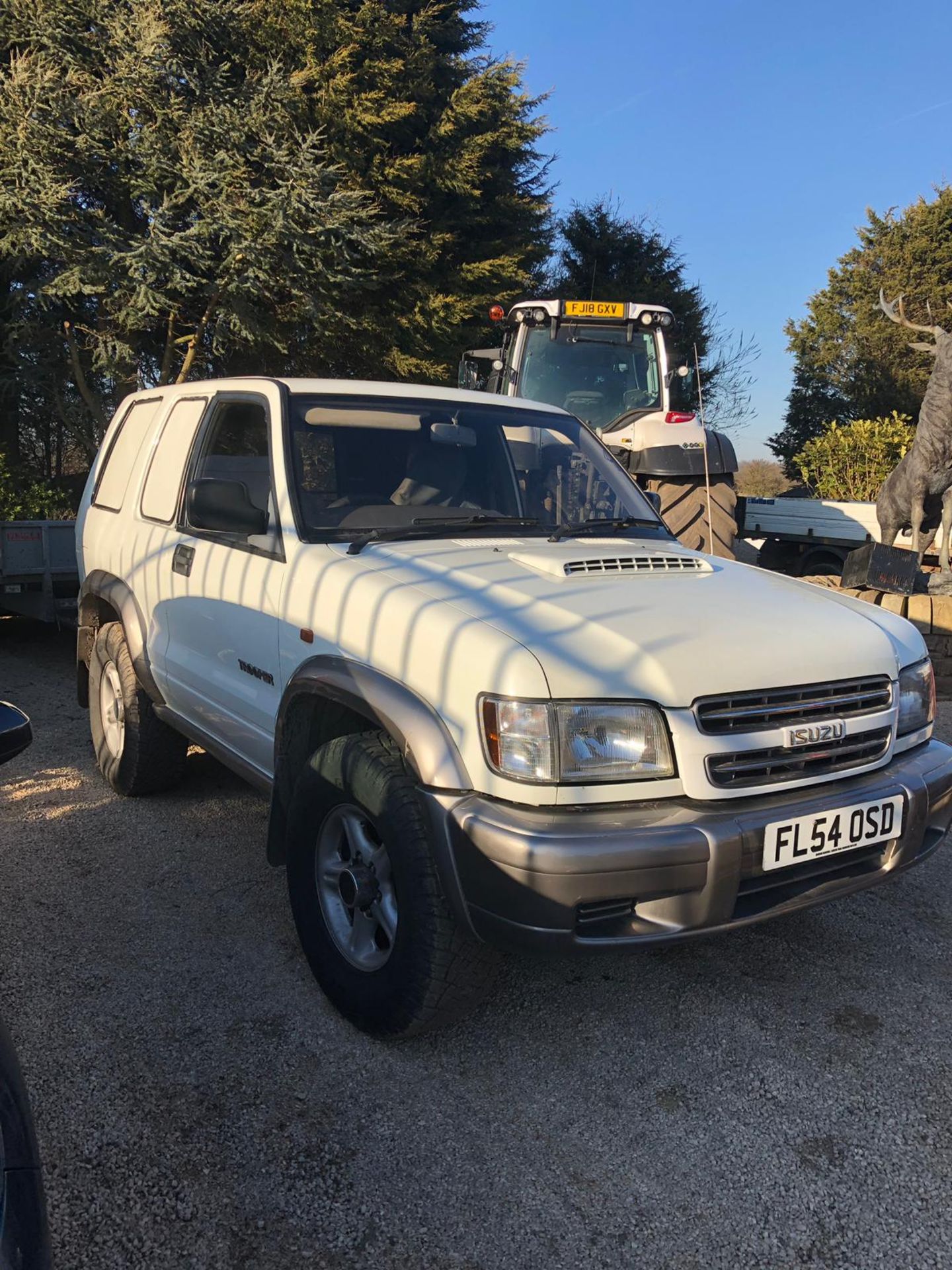 2004/54 REG ISUZU TROOPER TURBO DIESEL WHITE 4X4, SHOWING 0 FORMER KEEPERS *PLUS VAT*