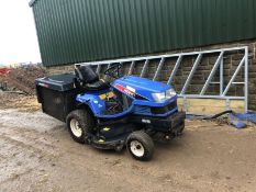 2005/05 REG ISEKI SXG19 BLUE RIDE ON DIESEL LAWN MOWER, SHOWING 0 FORMER KEEPERS *NO VAT*