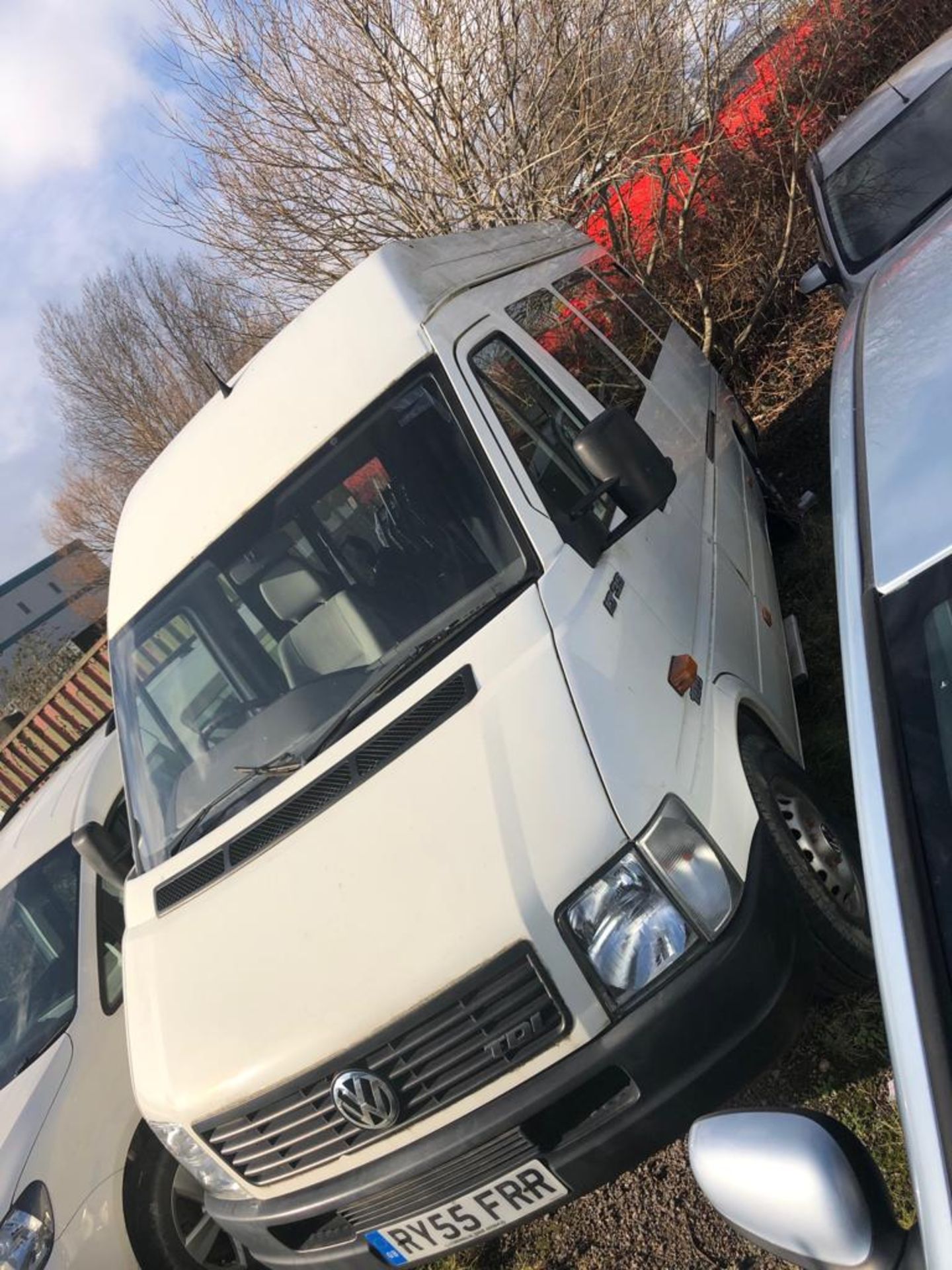 2005/55 REG VOLKSWAGEN LT 35 TDI LWB WHITE DIESEL MINIBUS, SHOWING 2 FORMER KEEPERS *PLUS VAT* - Image 2 of 8