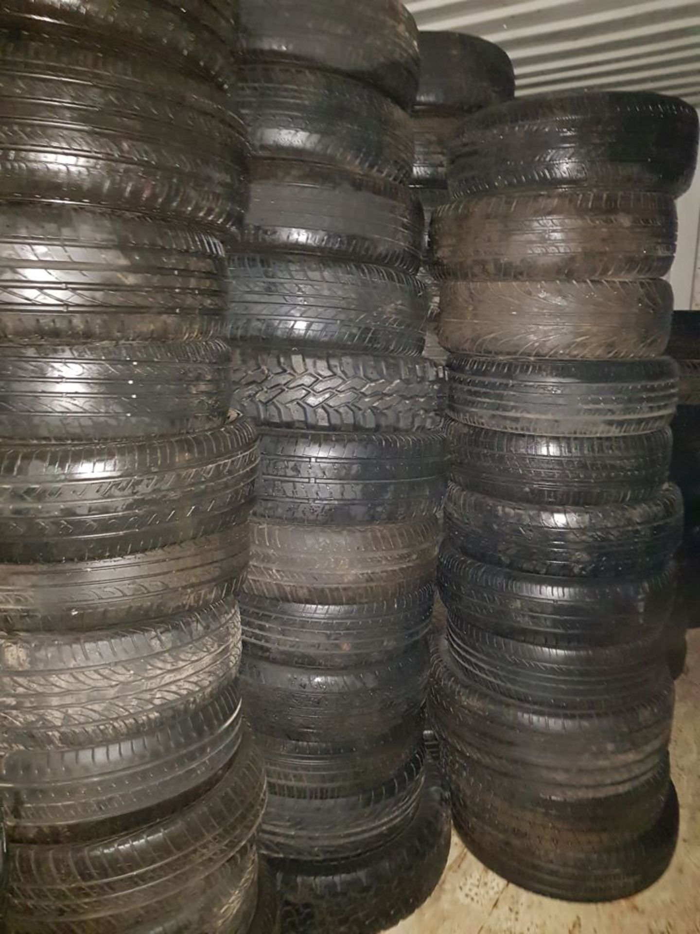 2000+ PART WORN AND USED TYRES *PLUS VAT* - Image 2 of 2