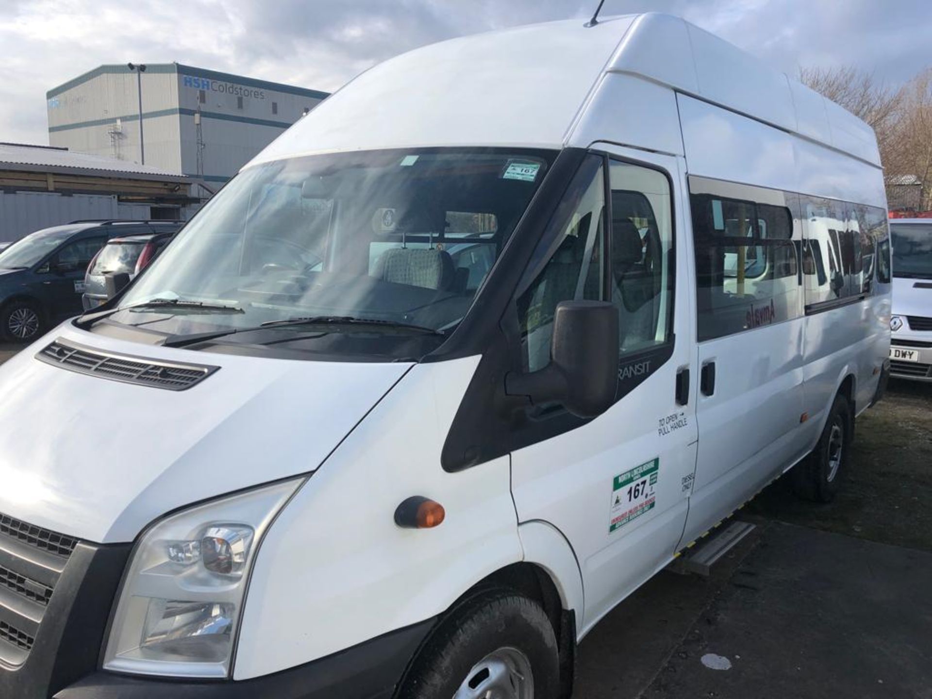 2009/09 REG FORD TRANSIT 115 T350L RWD WHITE 2.4 DIESEL MINIBUS, SHOWING 2 FORMER KEEPERS *PLUS VAT* - Image 3 of 12