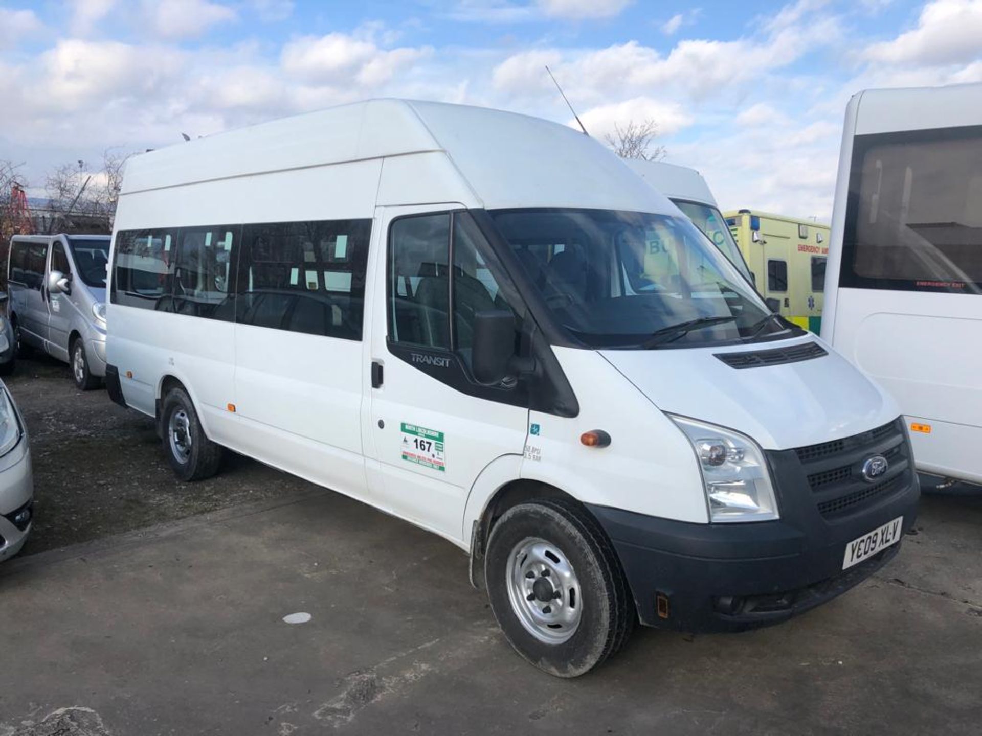 2009/09 REG FORD TRANSIT 115 T350L RWD WHITE 2.4 DIESEL MINIBUS, SHOWING 2 FORMER KEEPERS *PLUS VAT*