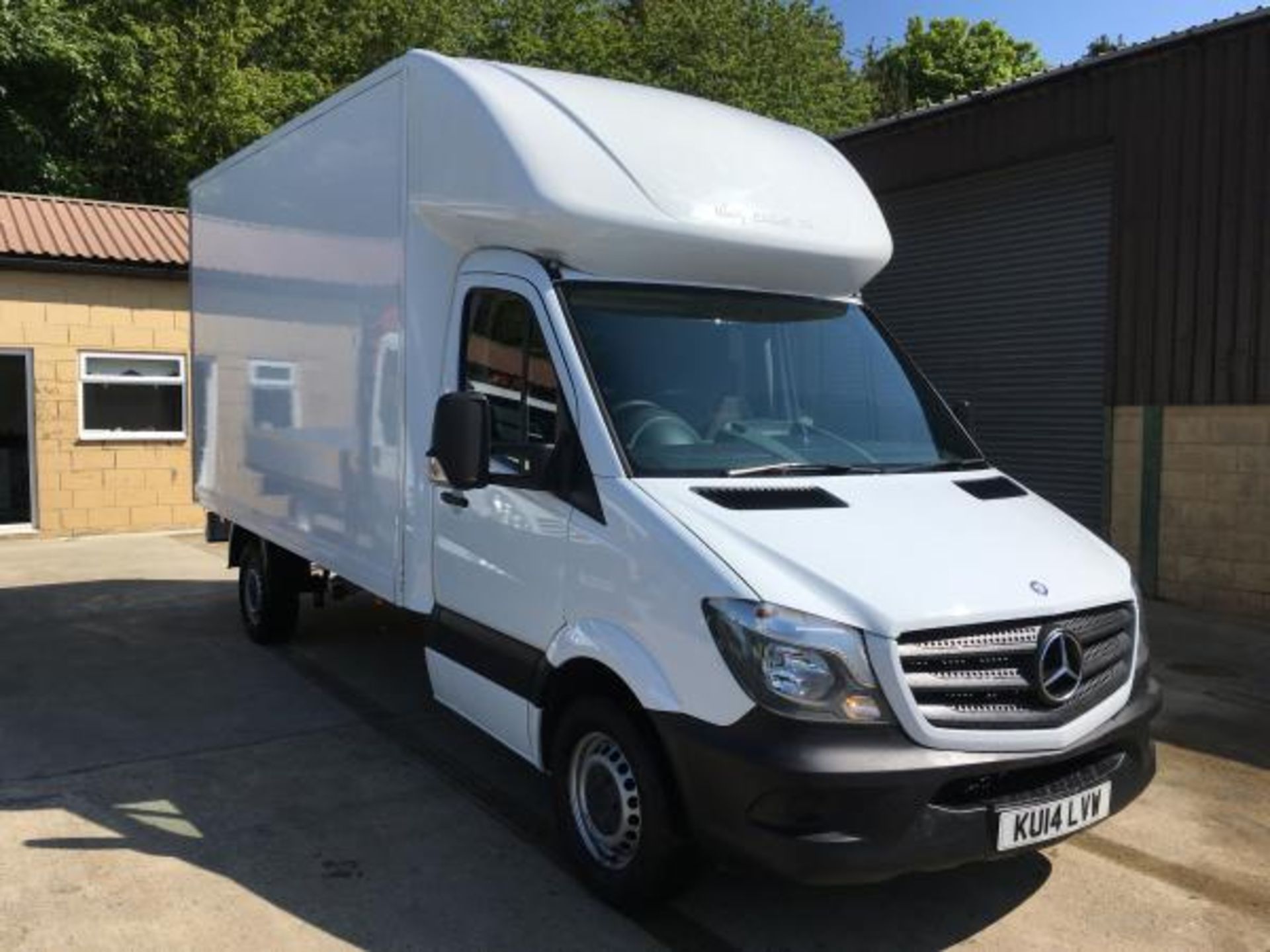 2014/14 REG MERCEDES-BENZ SPRINTER 313 CDI WHITE DIESEL LUTON VAN, SHOWING 0 FORMER KEEPERS