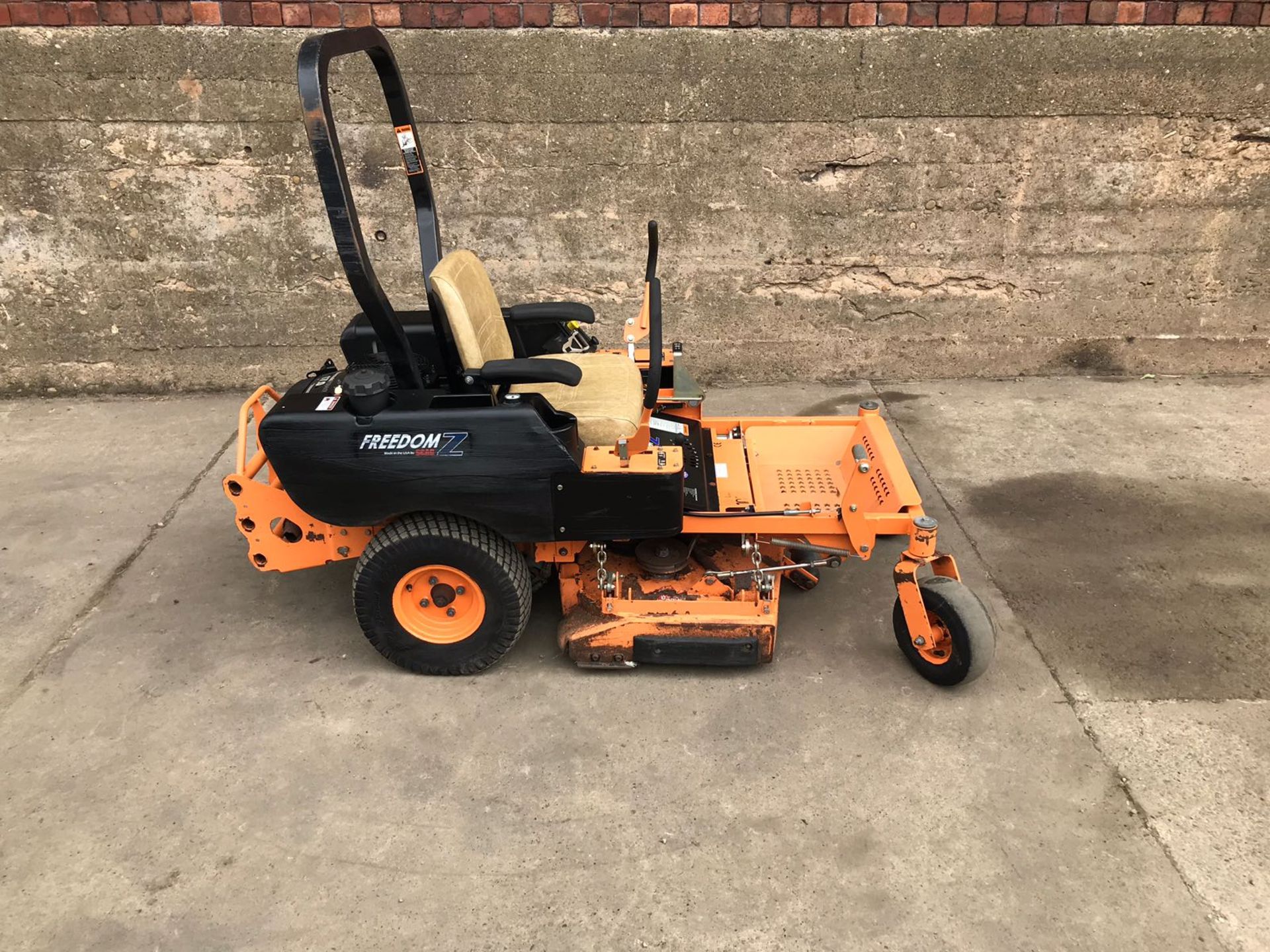 2014 SCAG FREEDOM Z ZERO TURN RIDE ON PETROL LAWN MOWER, REAR DISCHARGE *PLUS VAT*