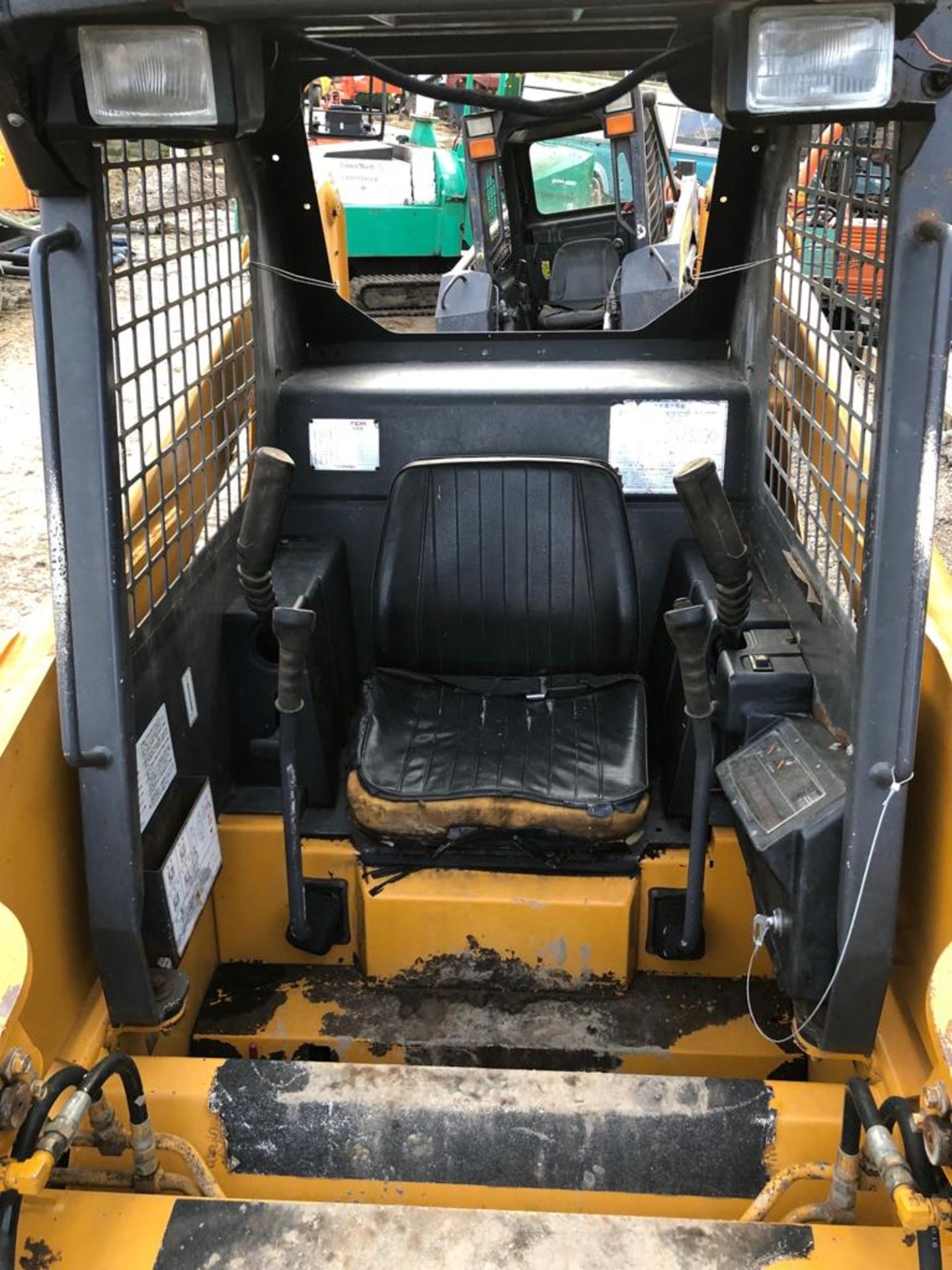 TCM SSL 610 SKID STEER LOADER, SHOWING - 3490 HOURS (UNVERIFIED) *PLUS VAT* - Image 3 of 5