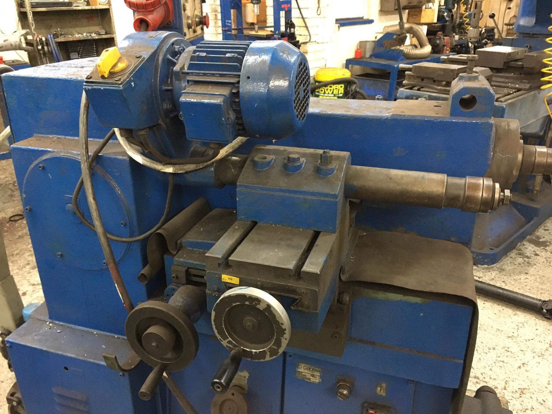 CAORLE TR 75 BRAKE DRUM AND FLYWHEEL LATHE THAT IS SURPLUS TO REQUIREMENTS. - Image 6 of 7