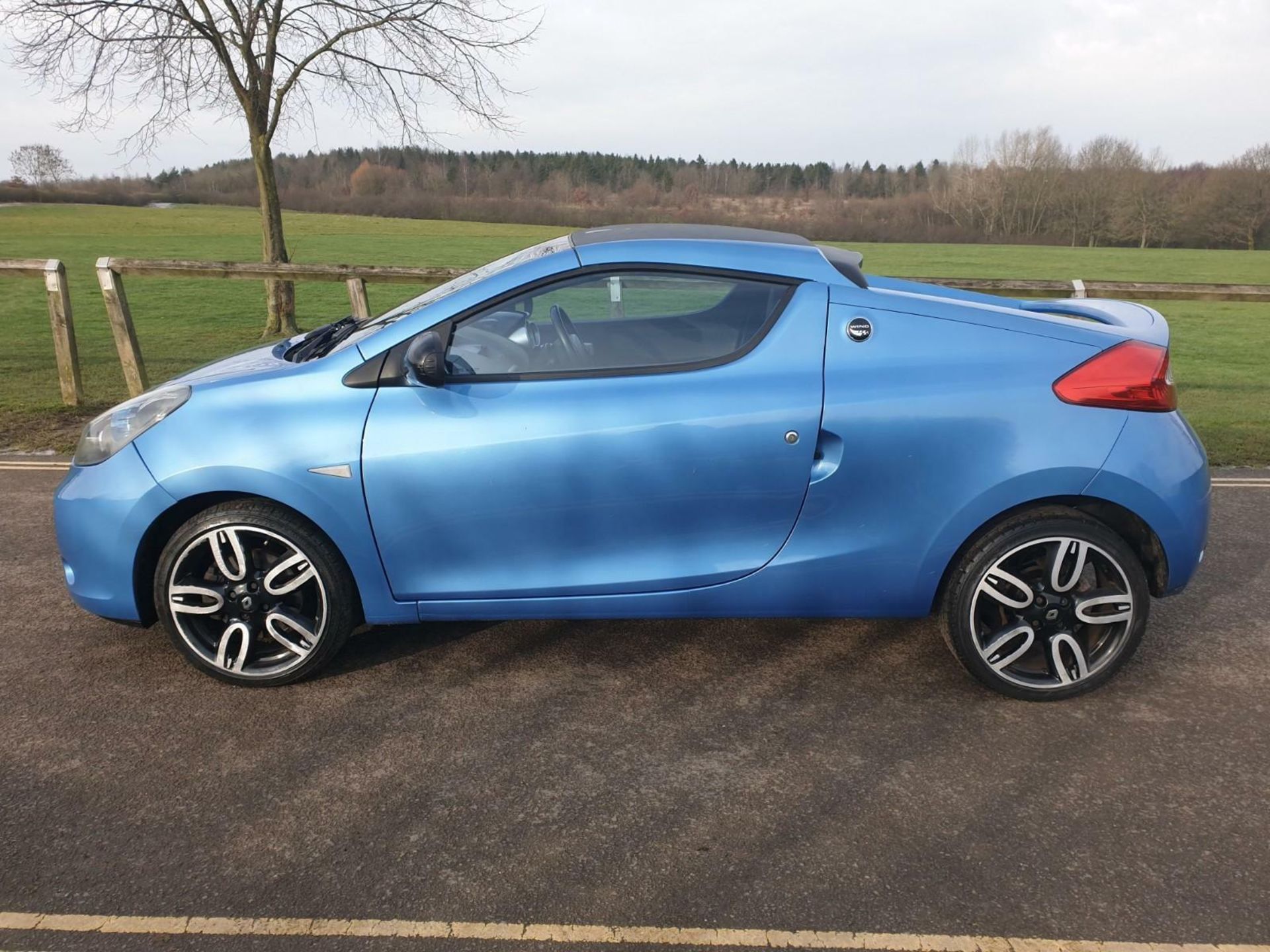 2010/60 REG RENAULT WIND ROADSTER DYNAMIQUE S TCE 1.2 BLUE PETROL CONVERTIBLE *NO VAT* - Image 4 of 12