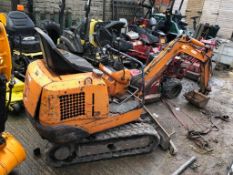 HITACHI EX8 MICRO DIGGER / TRACKED EXCAVATOR 3/4 TON SHOWING 1699 HOURS (UNVERIFIED) *PLUS VAT*