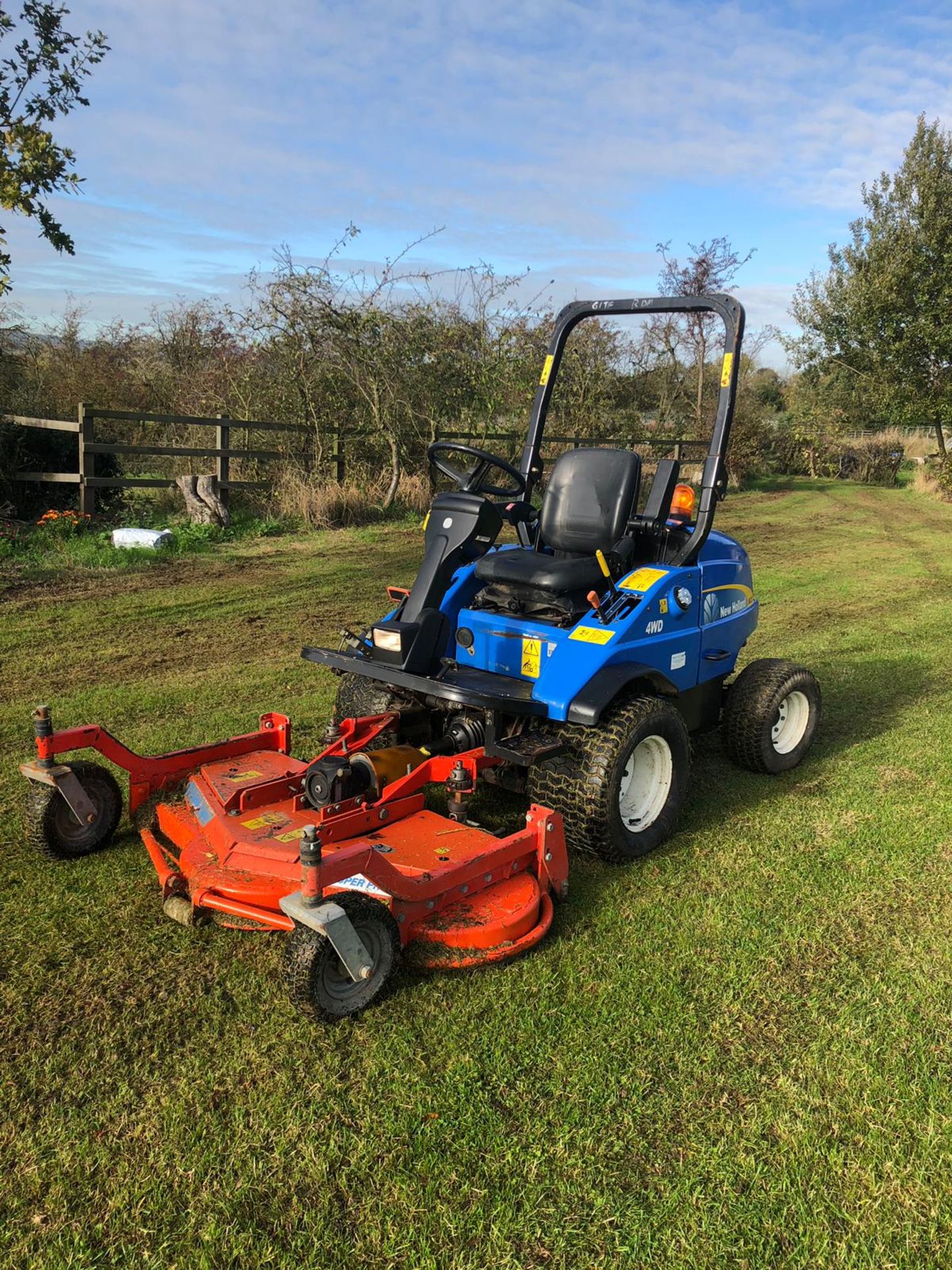 2010/60 REG NEW HOLLAND MC35 4WD RIDE ON LAWN MOWER LOW HOURS *PLUS VAT* - Image 6 of 21