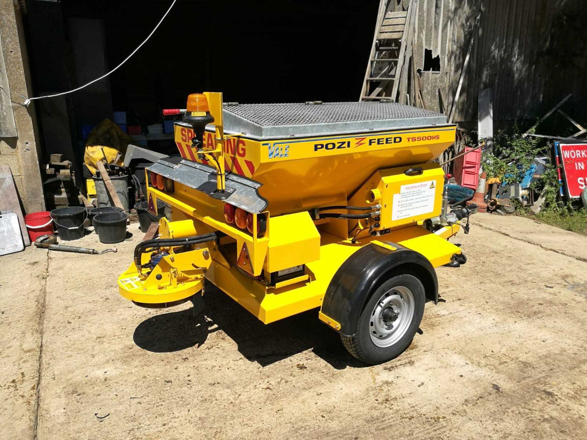 VALE POZI FEED TS500HS GRITTING TRAILER, SINGLE AXLE, 1300GTW *PLUS VAT* - Image 2 of 12
