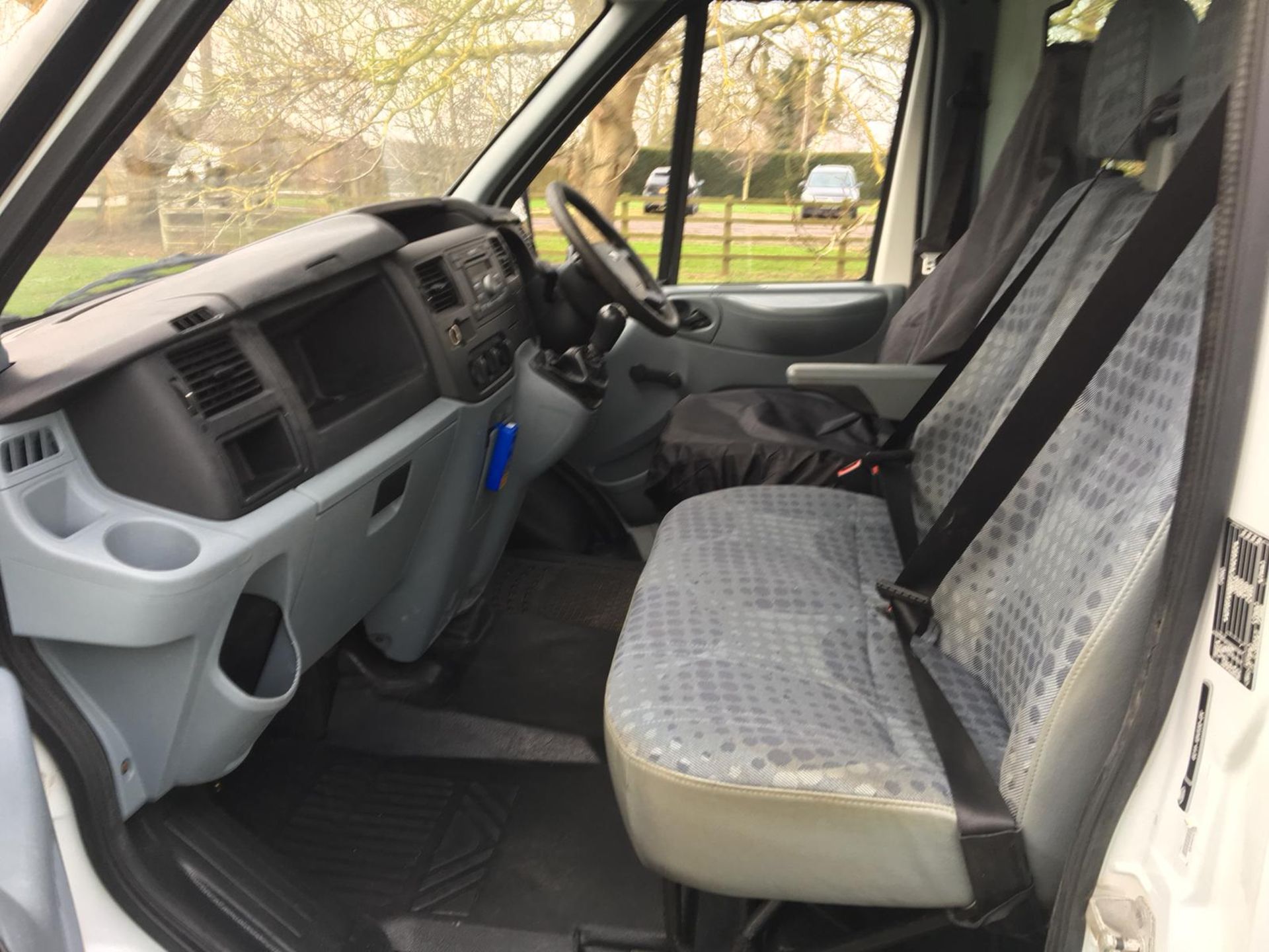 2007/57 REG FORD TRANSIT 100 T350M RWD WHITE DIESEL TIPPER, SHOWING 0 FORMER KEEPERS *NO VAT* - Image 9 of 12