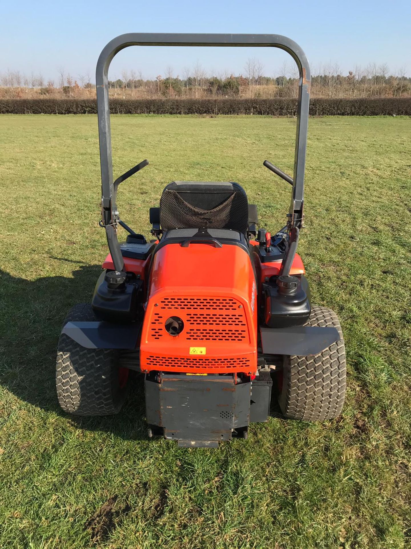 2013 KUBOTA ZD326-S ZERO TURN RIDE ON LAWN MOWER 2WD, C/W NEW KUBOTA MULCHING BLADES *PLUS VAT* - Image 4 of 8