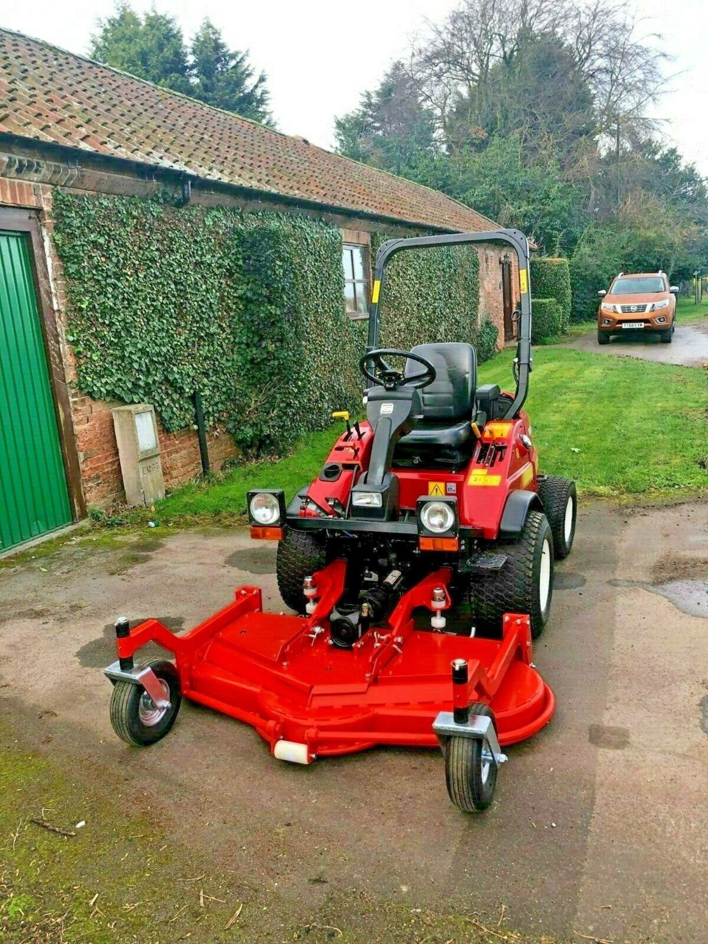 SHIBAURA CM374 4WD, 60" CUT ROTARY MOWER, YEAR 2014 *PLUS VAT* - Image 3 of 7