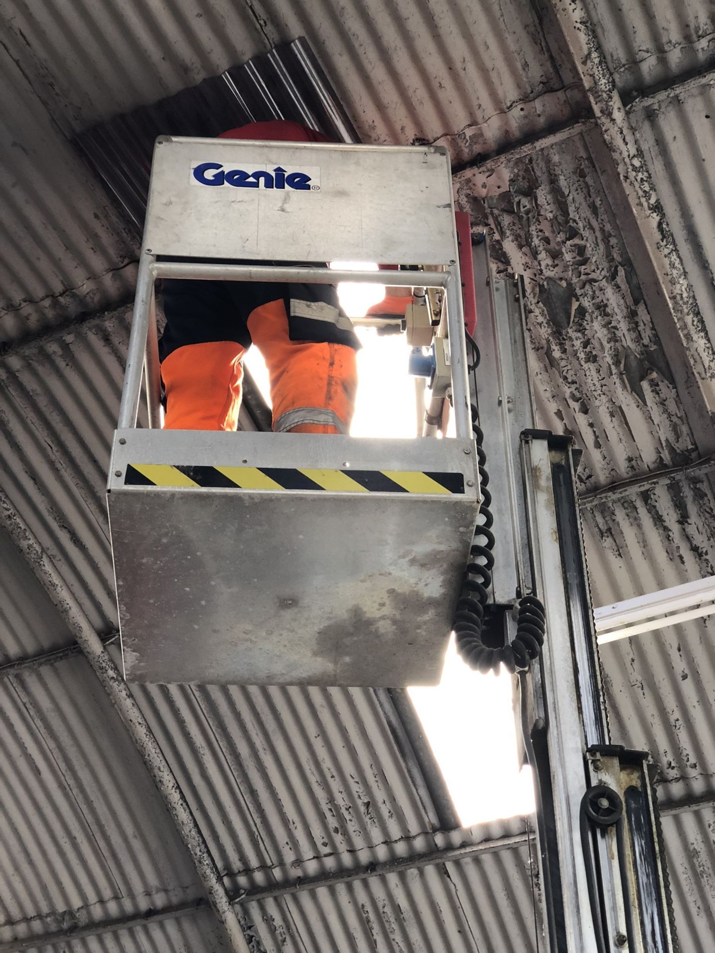 GENIE CWPE-15S SUPER SERIES COMPACT WORK PLATFORM 15FT LIFT HEIGHT *NO VAT* - Image 10 of 14