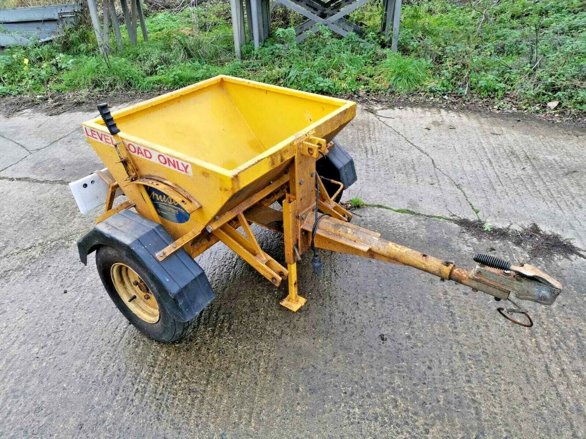 SALT SPREADER / GRITTER GLASDON CRUISER 80, FAST TOW *PLUS VAT*