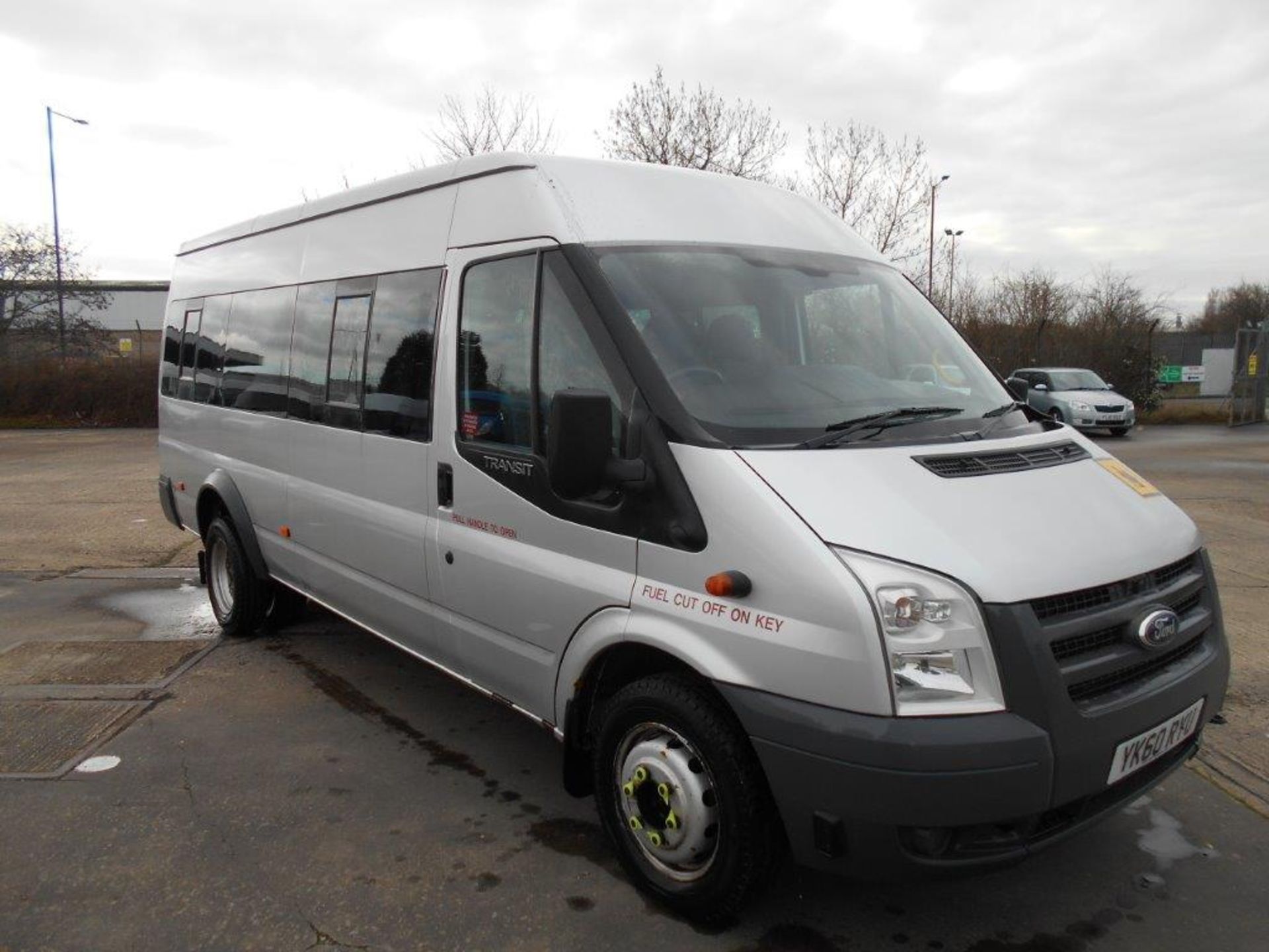 2010/60 REG FORD TRANSIT 115 T430 175 RWD FACTORY 17 SEATER MINIBUS - COIF & FSH *PLUS VAT*