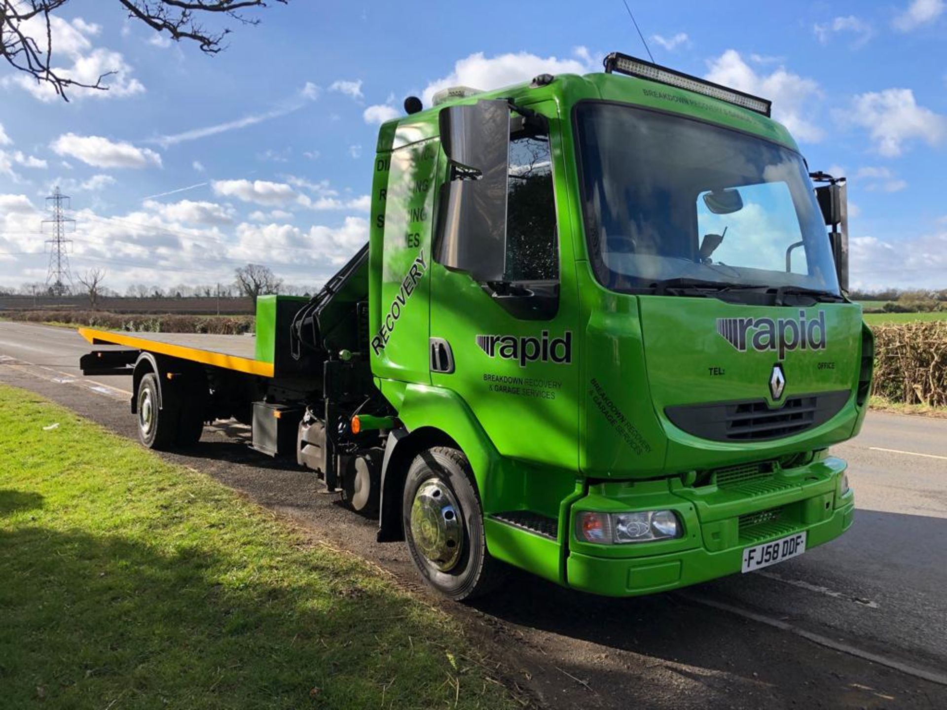 2008/58 REG RENAULT MIDLUM TILT AND SLIDE 21FT BED LENGTH RECOVERY LORRY WITH CRANE *NO VAT*