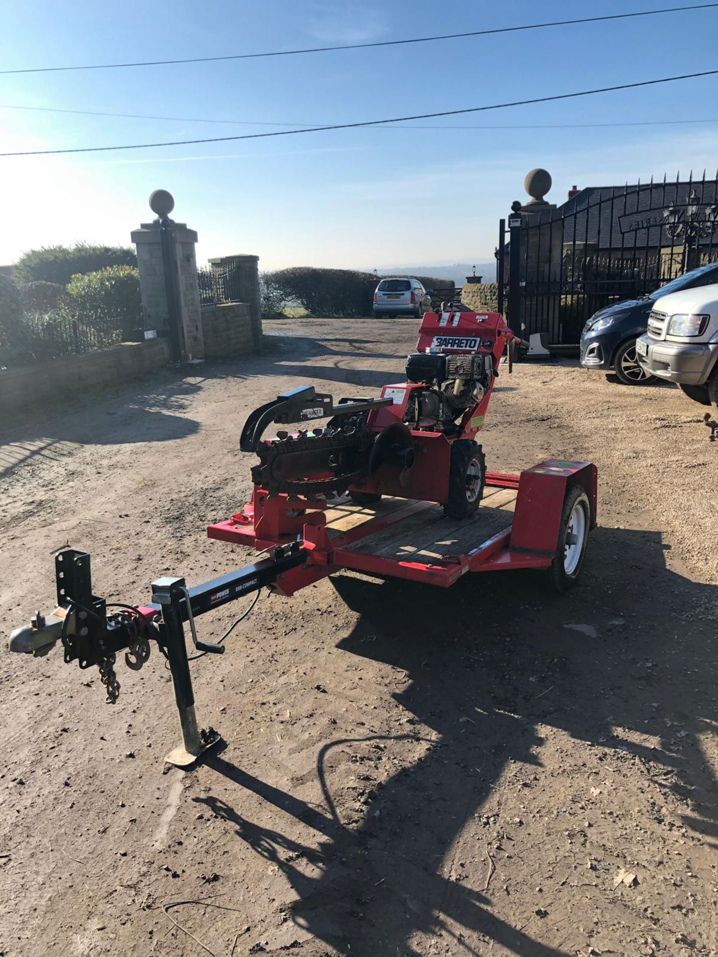 BARRETO 888 COMPACT TRENCHER /TRAILER ONLY 52 HOURS RUNS AND WORKS *PLUS VAT* - Image 6 of 6