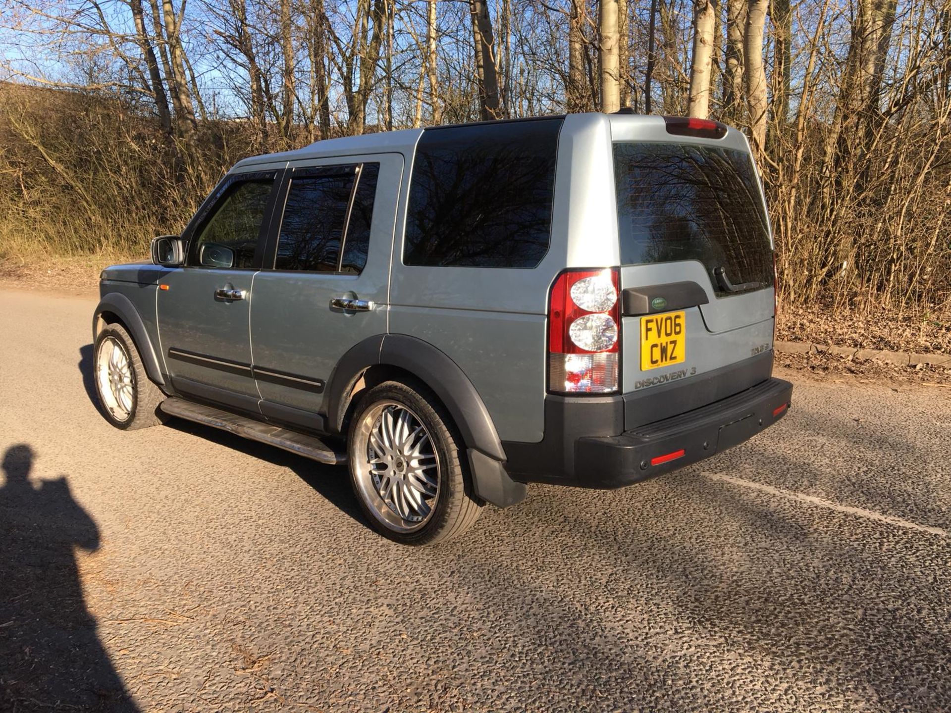 2006/06 REG LAND ROVER DISCOVERY 3 TDV6 S AUTOMATIC SILVER DIESEL 4X4 *PLUS VAT* - Image 6 of 15