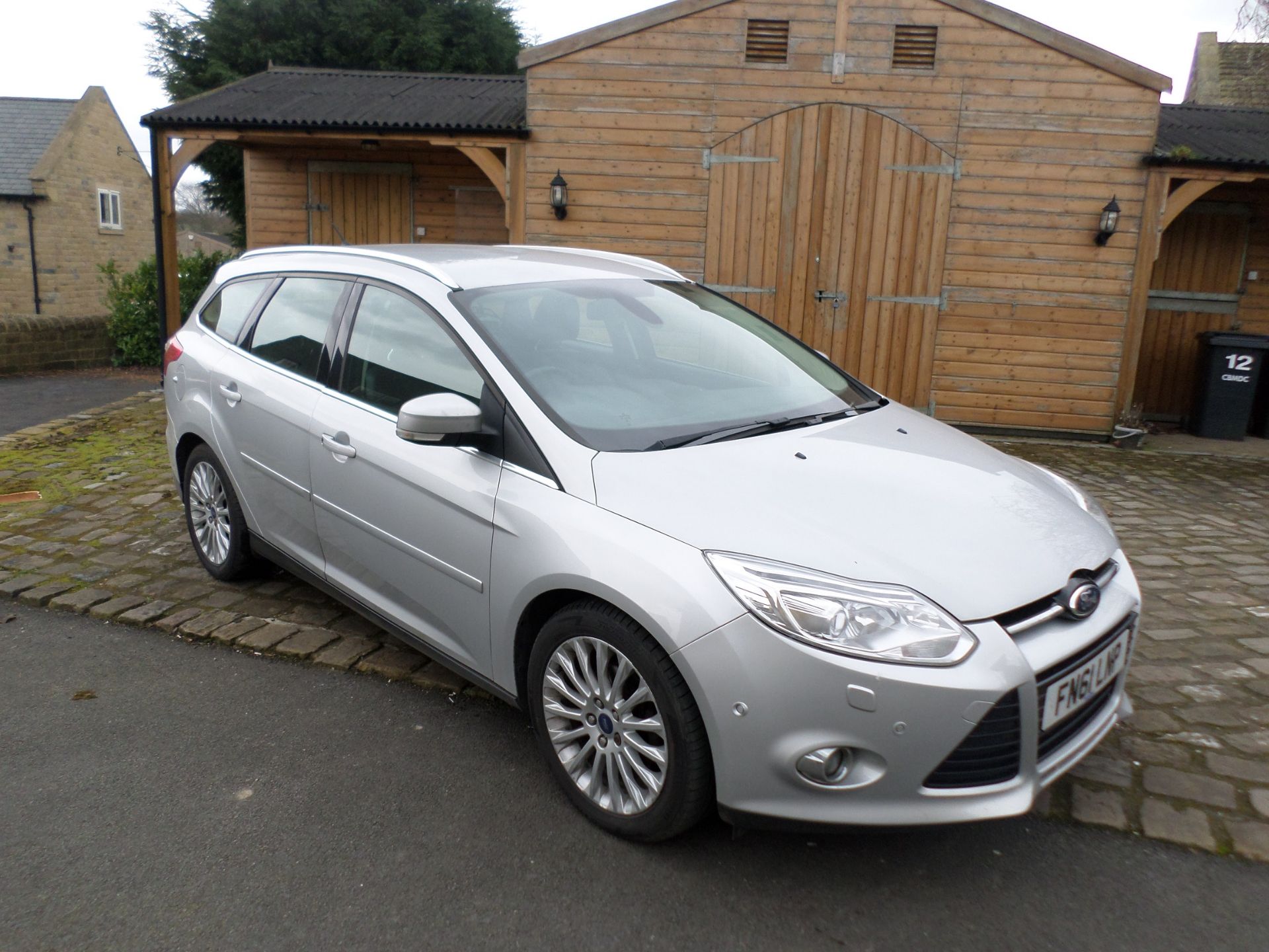 2011/61 REG FORD FOCUS TITANIUM X TDCI 1.6 DIESEL ESTATE, SHOWING 1 FORMER KEEPER *NO VAT*