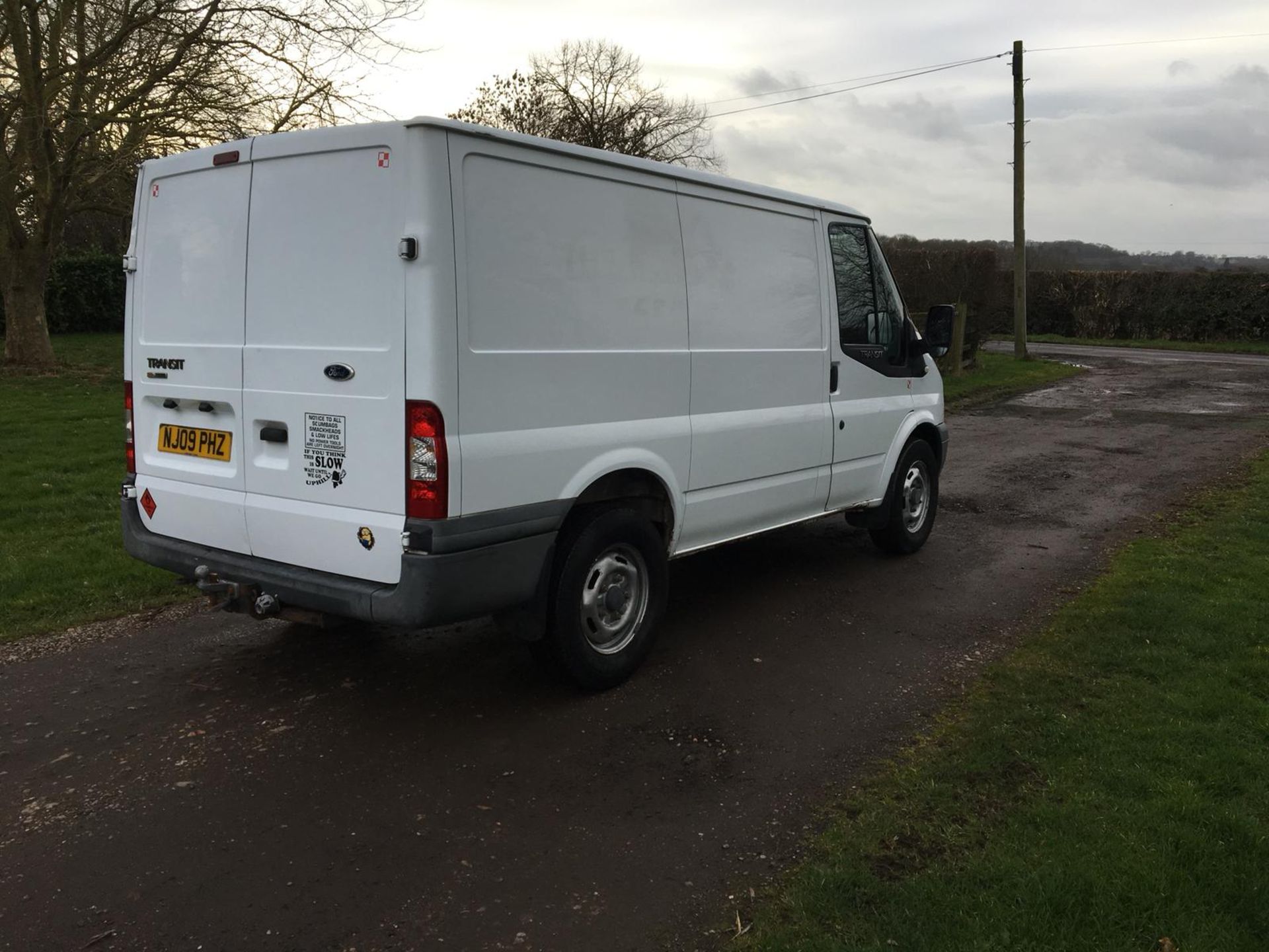 2009/09 REG FORD TRANSIT 100 T330S RWD WHITE DIESEL PANEL VAN, SHOWING 2 FORMER KEEPERS *NO VAT* - Image 7 of 12