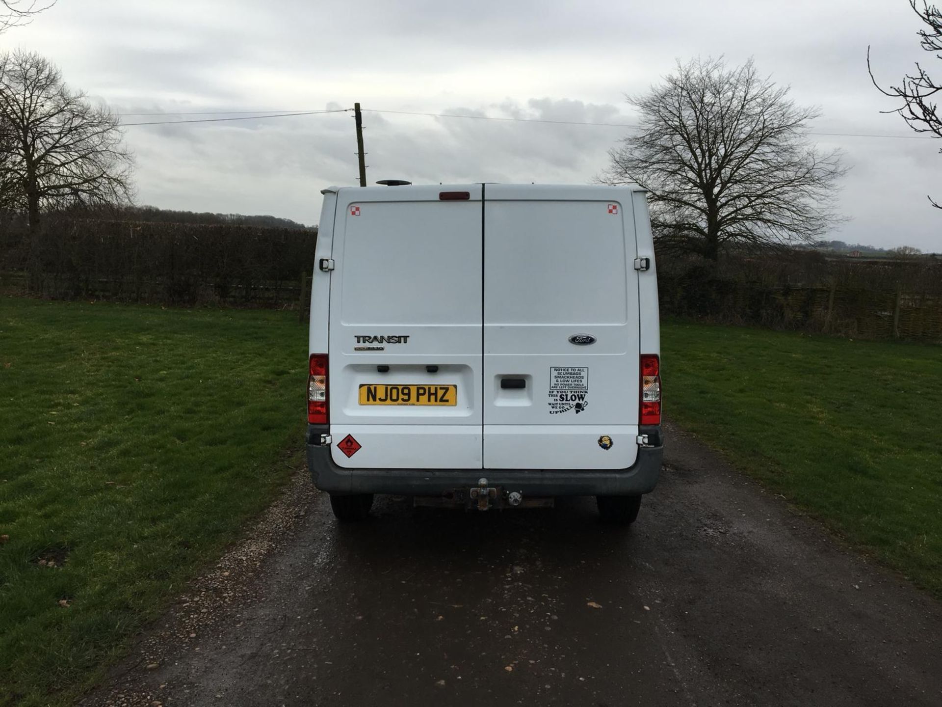 2009/09 REG FORD TRANSIT 100 T330S RWD WHITE DIESEL PANEL VAN, SHOWING 2 FORMER KEEPERS *NO VAT* - Image 5 of 12