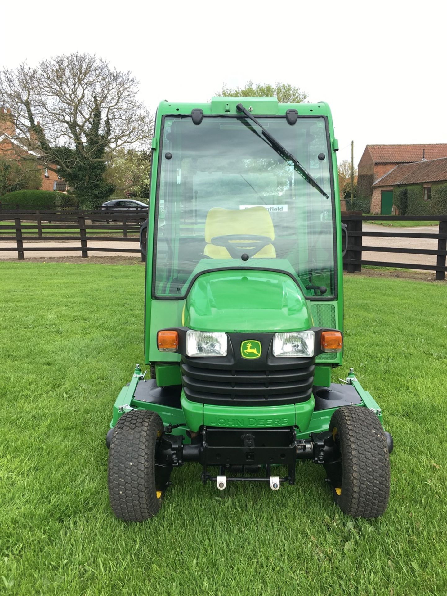 2011 JOHN DEERE X748 RIDE ON MOWER - Image 2 of 7