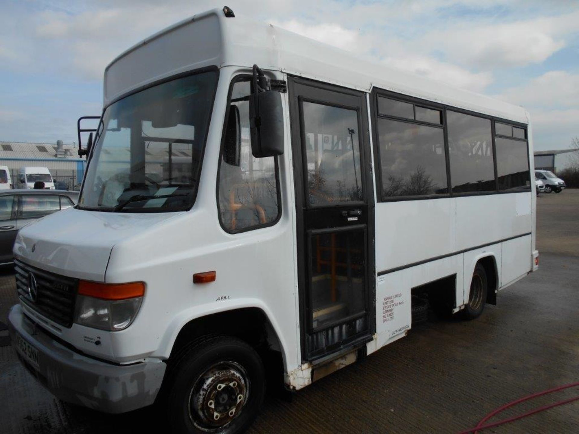 2000/W REG MERCEDES VARIO 614 WHITE DIESEL MINIBUS AUTO BOX, FULL SERVICE HISTORY *PLUS VAT* - Image 3 of 6