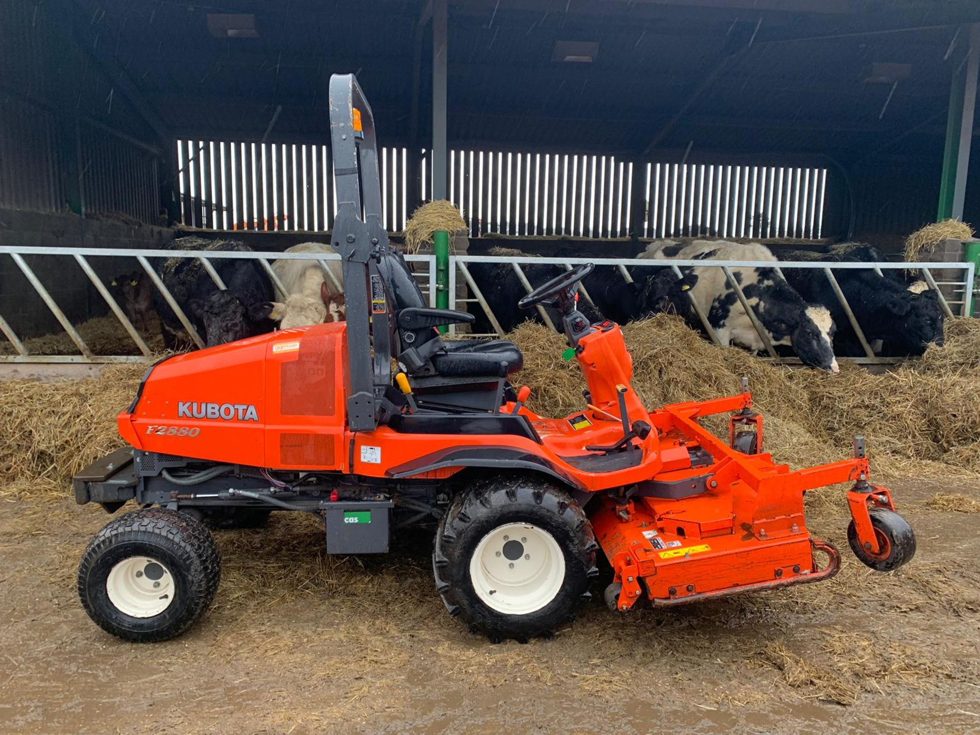 2012/ 2013 REG KUBOTA F2880 FRONT CUT RIDE ON DIESEL LAWN MOWER *PLUS VAT* - Image 9 of 10