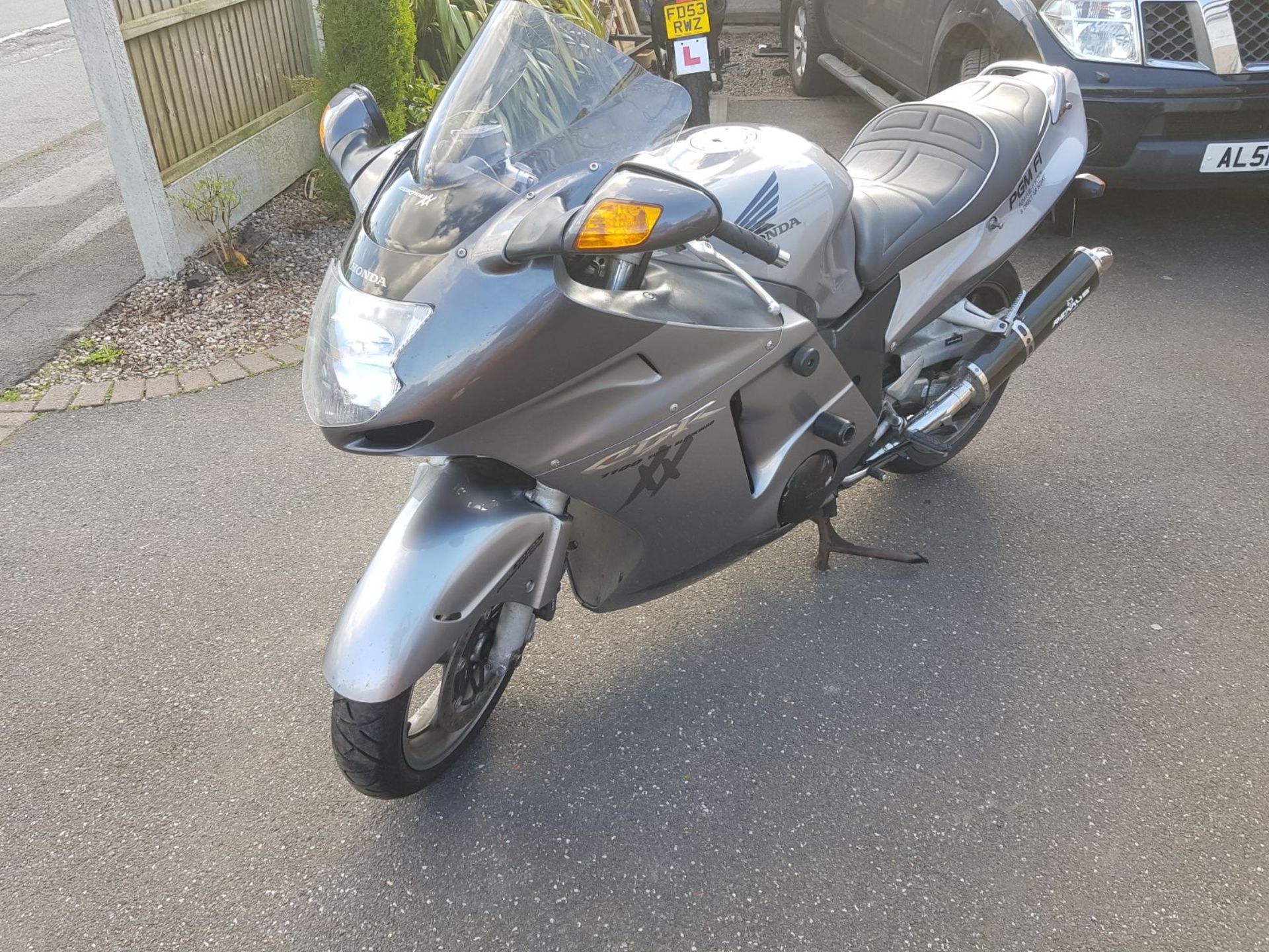 2006/06 REG HONDA CBR 1100 XX SUPER BLACK-BIRD X-6 FUEL INJECTION, SILVER PETROL MOTORCYCLE *NO VAT* - Bild 2 aus 10