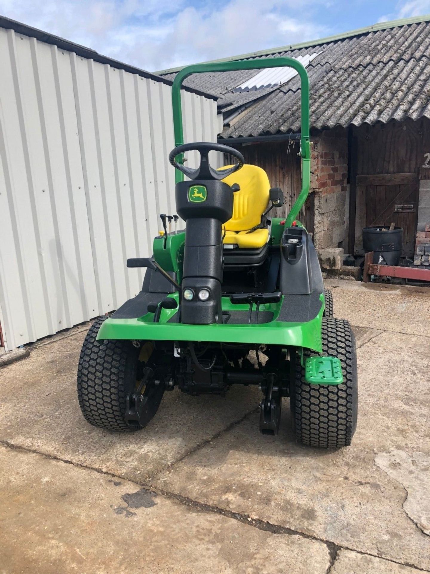 JOHN DEERE 1565 UPFRONT MOWER- POWER PLANT ONLY, 1266 HOURS GENUINE, 12 REG, 37HP. *PLUS VAT* - Image 2 of 8