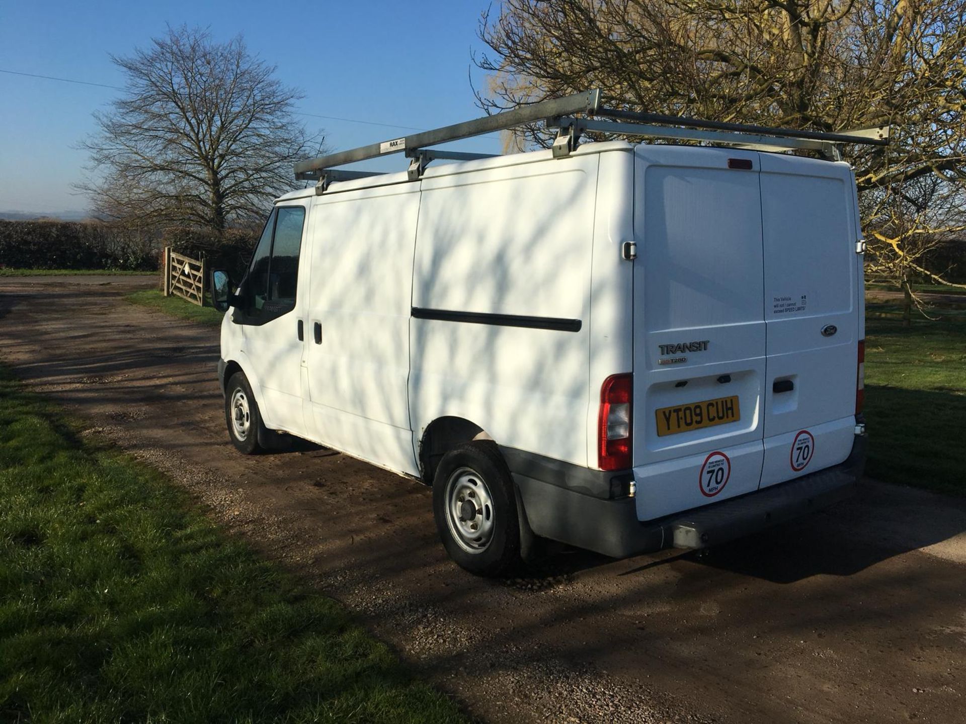 2009/09 REG FORD TRANSIT 85 T280S FWD WHITE DIESEL PANEL VAN, SHOWING 1 FORMER KEEPER *NO VAT* - Image 5 of 13