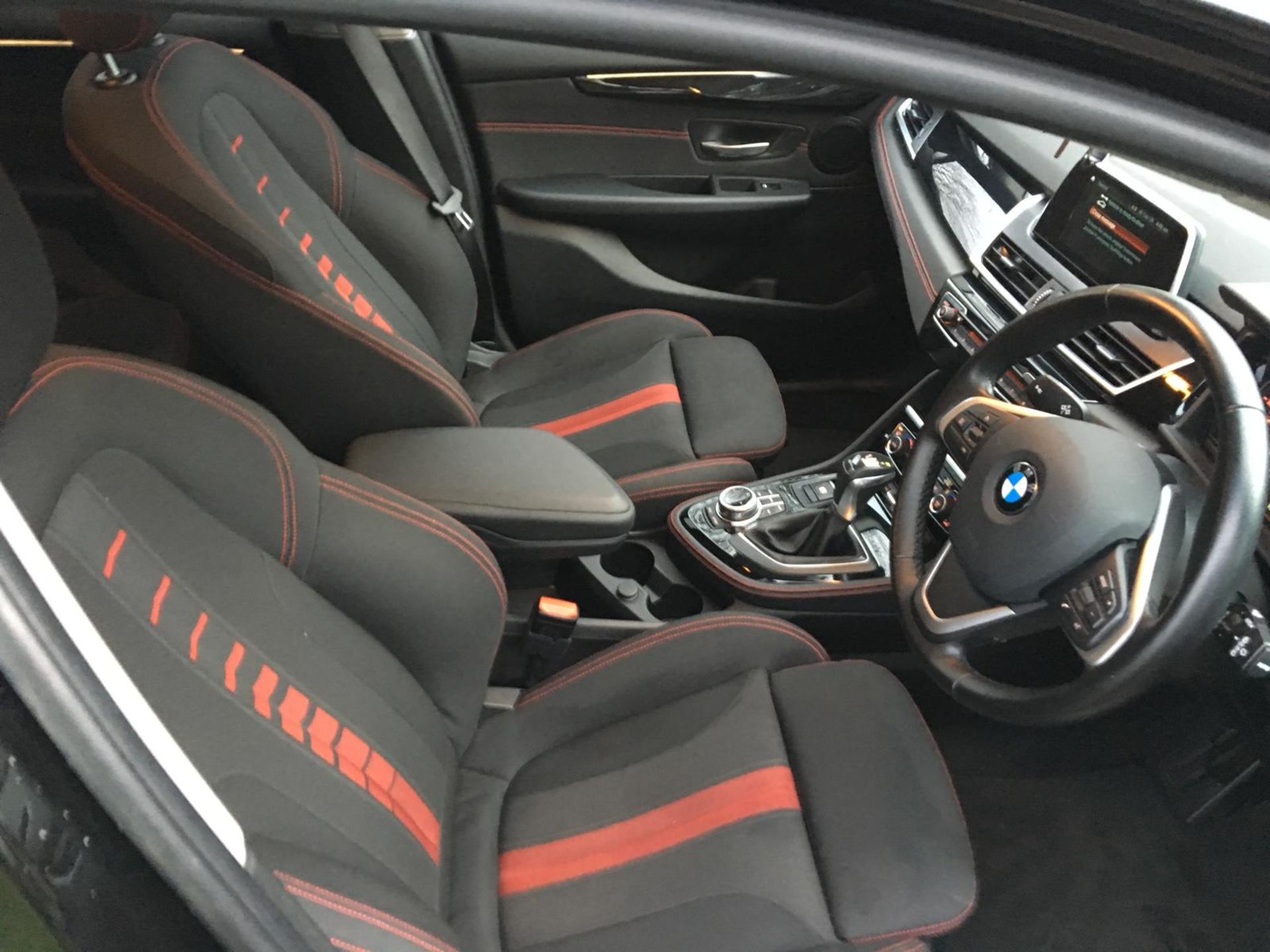 2017/17 REG BMW 225XE SPORT PHEV AUTO 1.5 HYBRID ELECTRIC BLACK 5 DOOR HATCHBACK *NO VAT* - Image 11 of 15