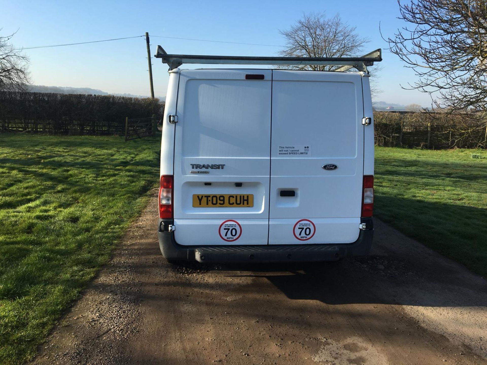 2009/09 REG FORD TRANSIT 85 T280S FWD WHITE DIESEL PANEL VAN, SHOWING 1 FORMER KEEPER *NO VAT* - Image 6 of 13