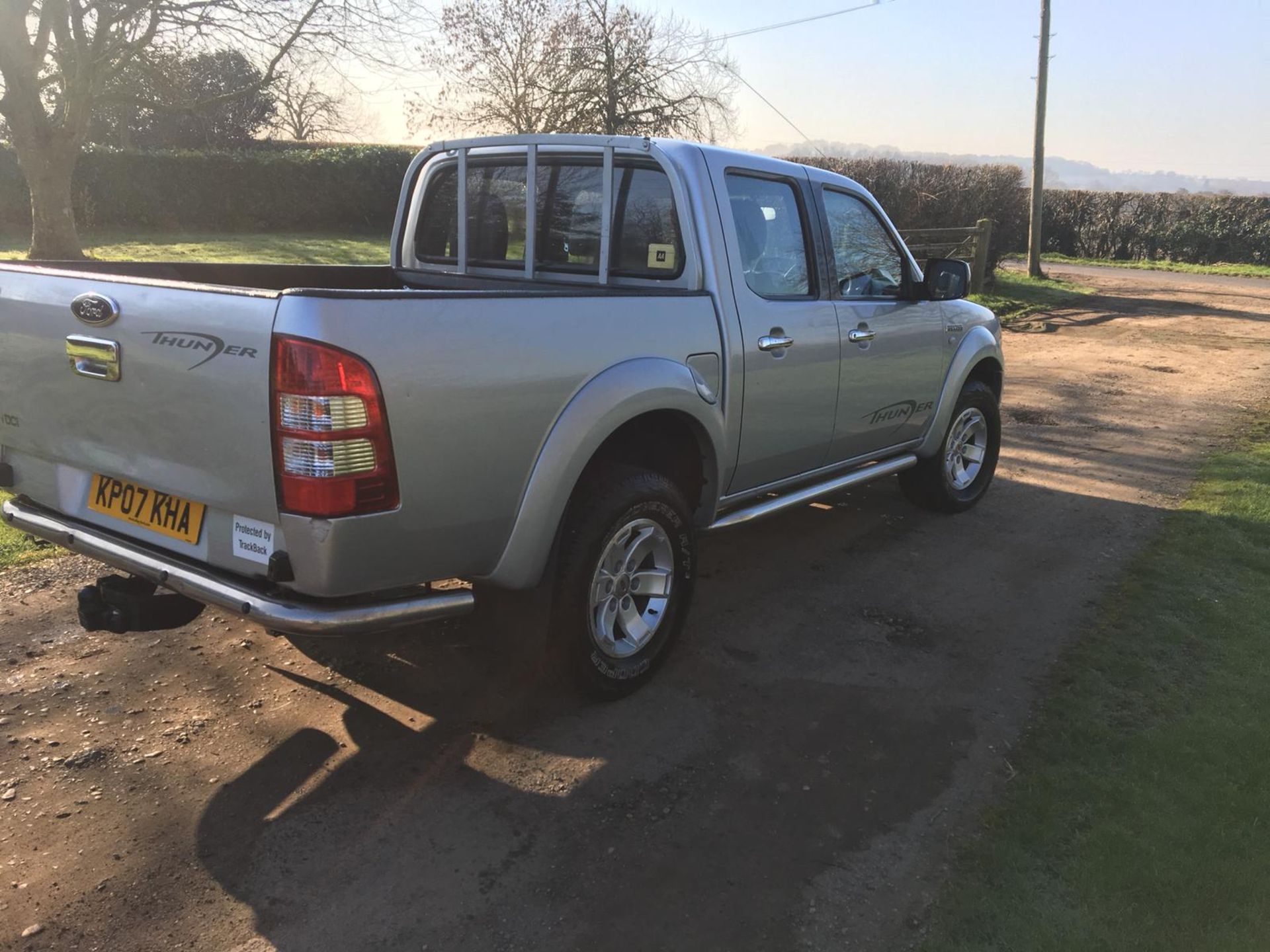 2007/07 REG FORD RANGER THUNDER DOUBLE CAB 4WD 2.5 DIESEL SILVER PICK-UP *NO VAT* - Image 6 of 12