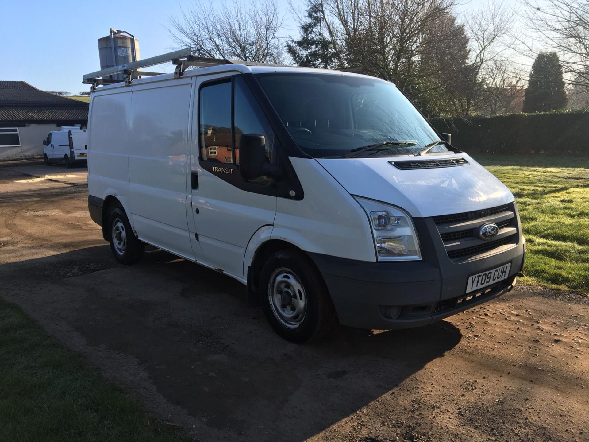 2009/09 REG FORD TRANSIT 85 T280S FWD WHITE DIESEL PANEL VAN, SHOWING 1 FORMER KEEPER *NO VAT*