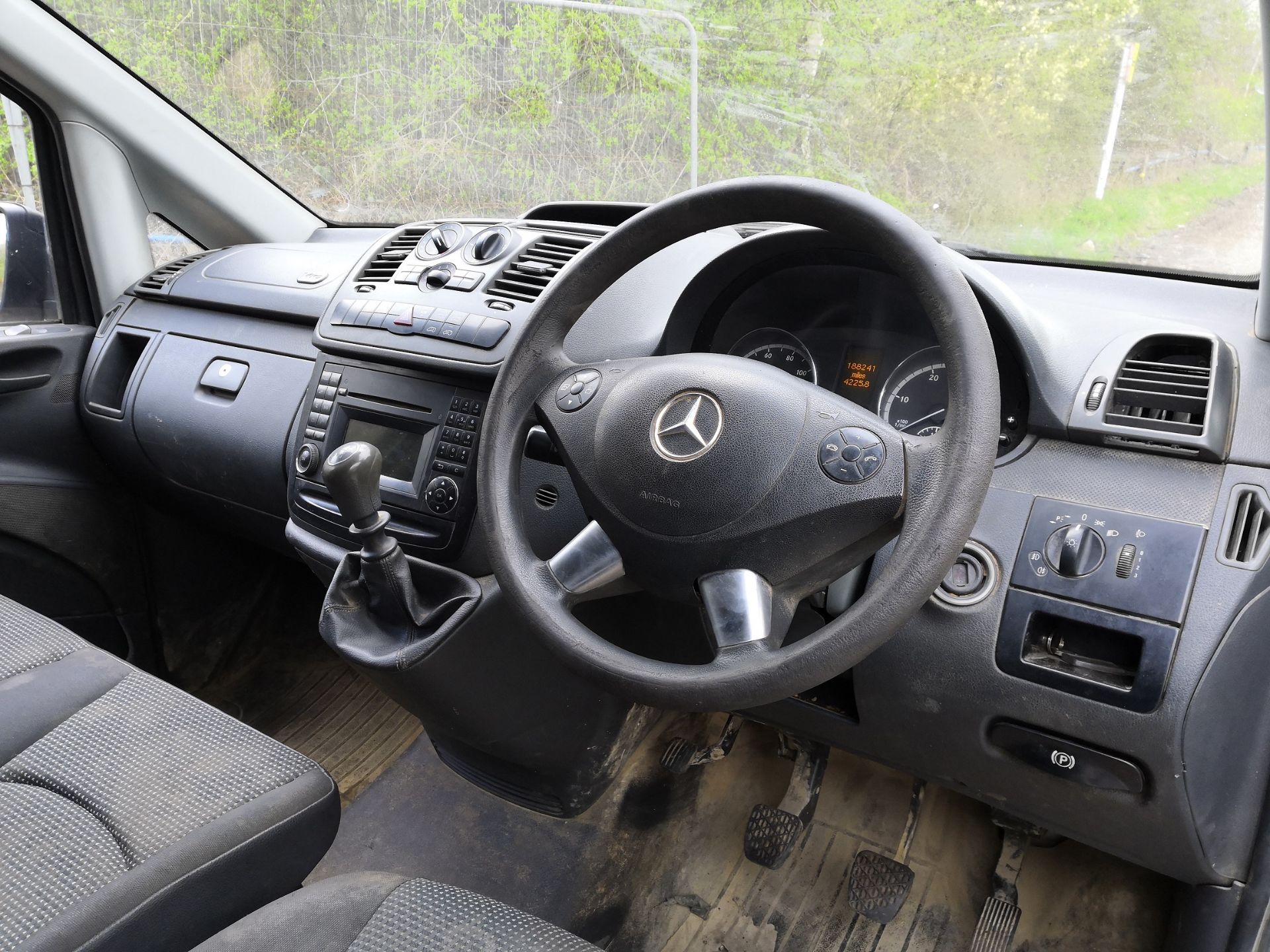 2011/61 REG MERCEDES-BENZ VITO 113 CDI SILVER DIESEL PANEL VAN, SHOWING 0 FORMER KEEPERS *NO VAT* - Image 12 of 14