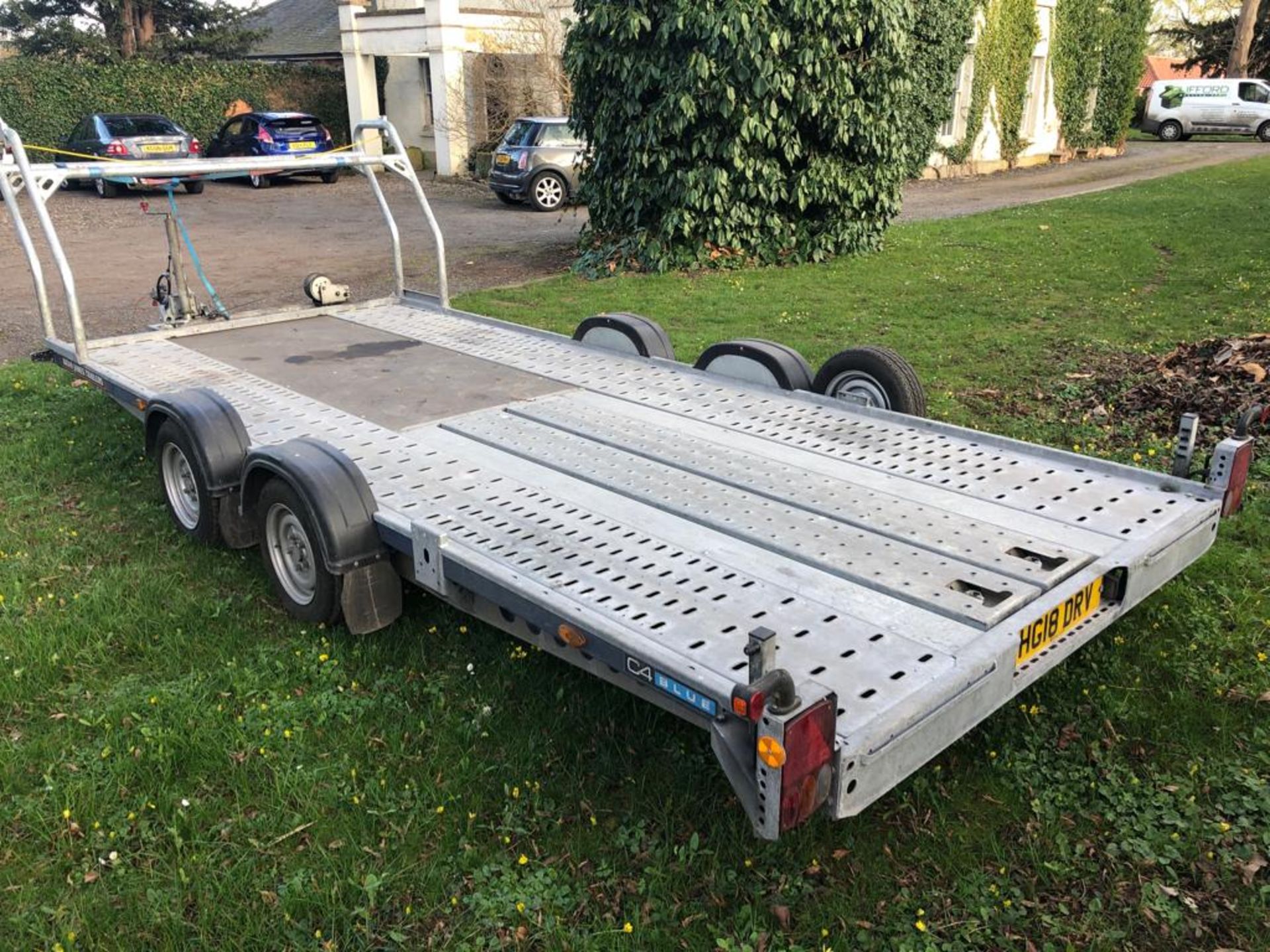 BRIAN JAMES TRAILERS TWIN AXLE C4 BLUE 2600KG VEHICLE TRAILER WITH WHEEL RACK & WINCH *PLUS VAT* - Image 3 of 12